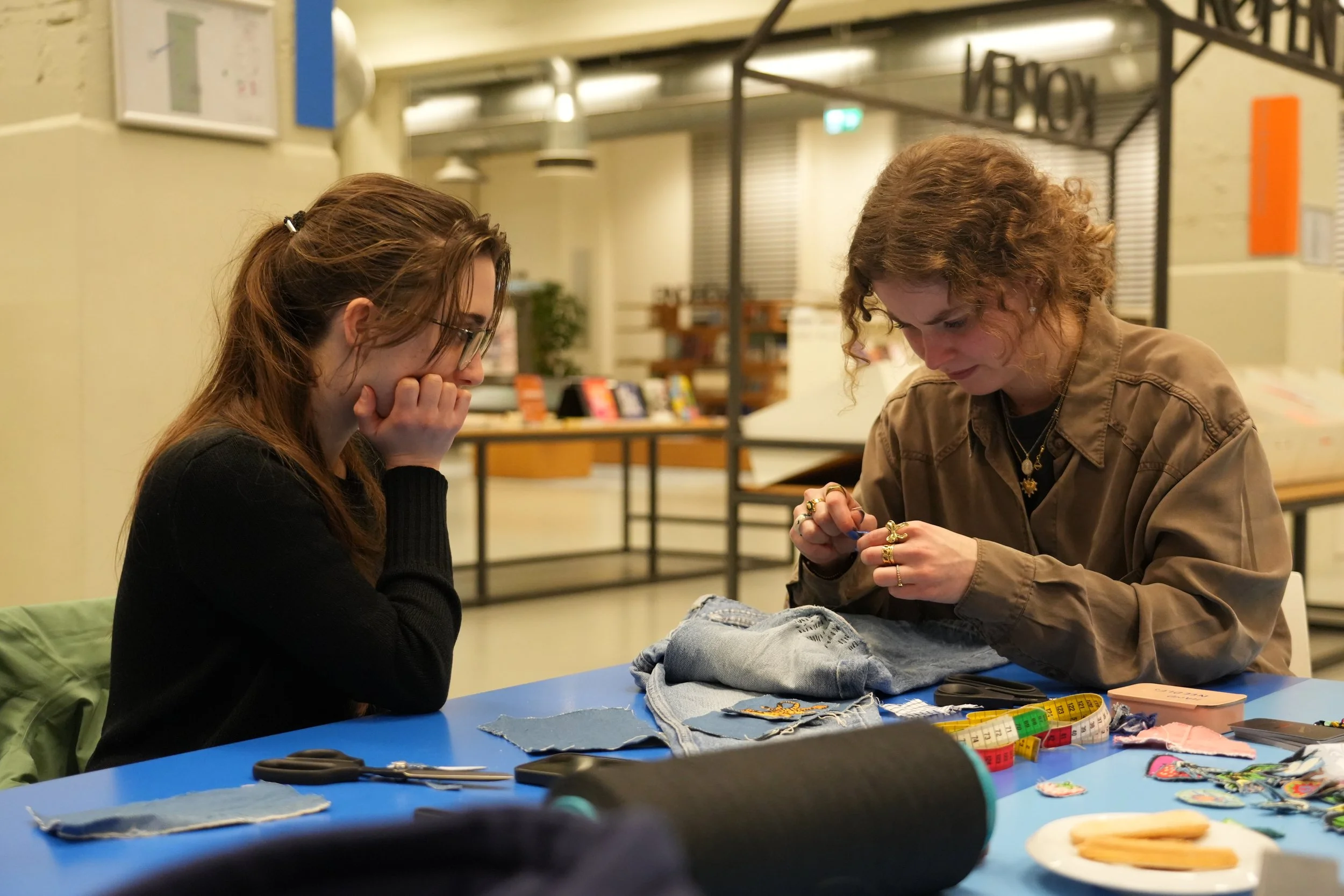 02 Patch-in Fashion Workshop Bibliotheek 07.02.25.JPG