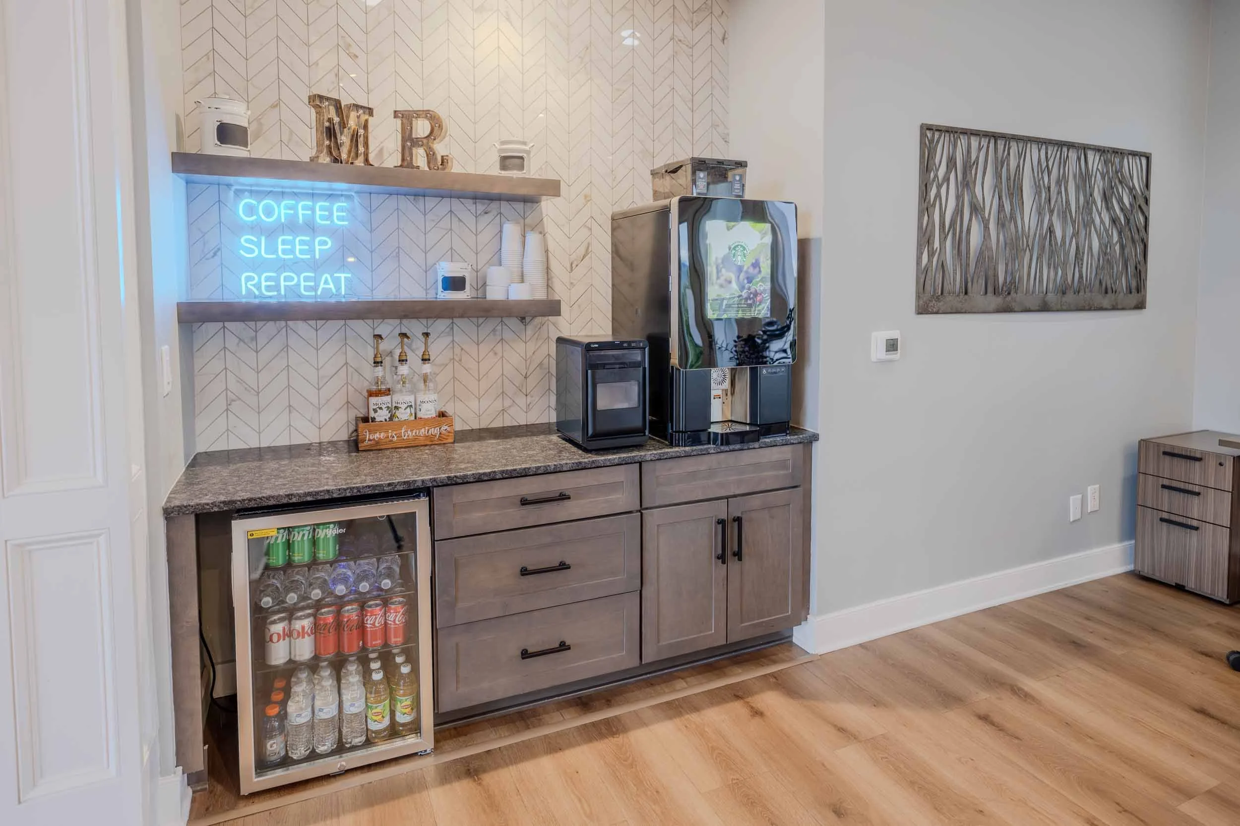 Maple Ridge Townhomes | Student Apartments in Blacksburg, VA | Coffee Bar