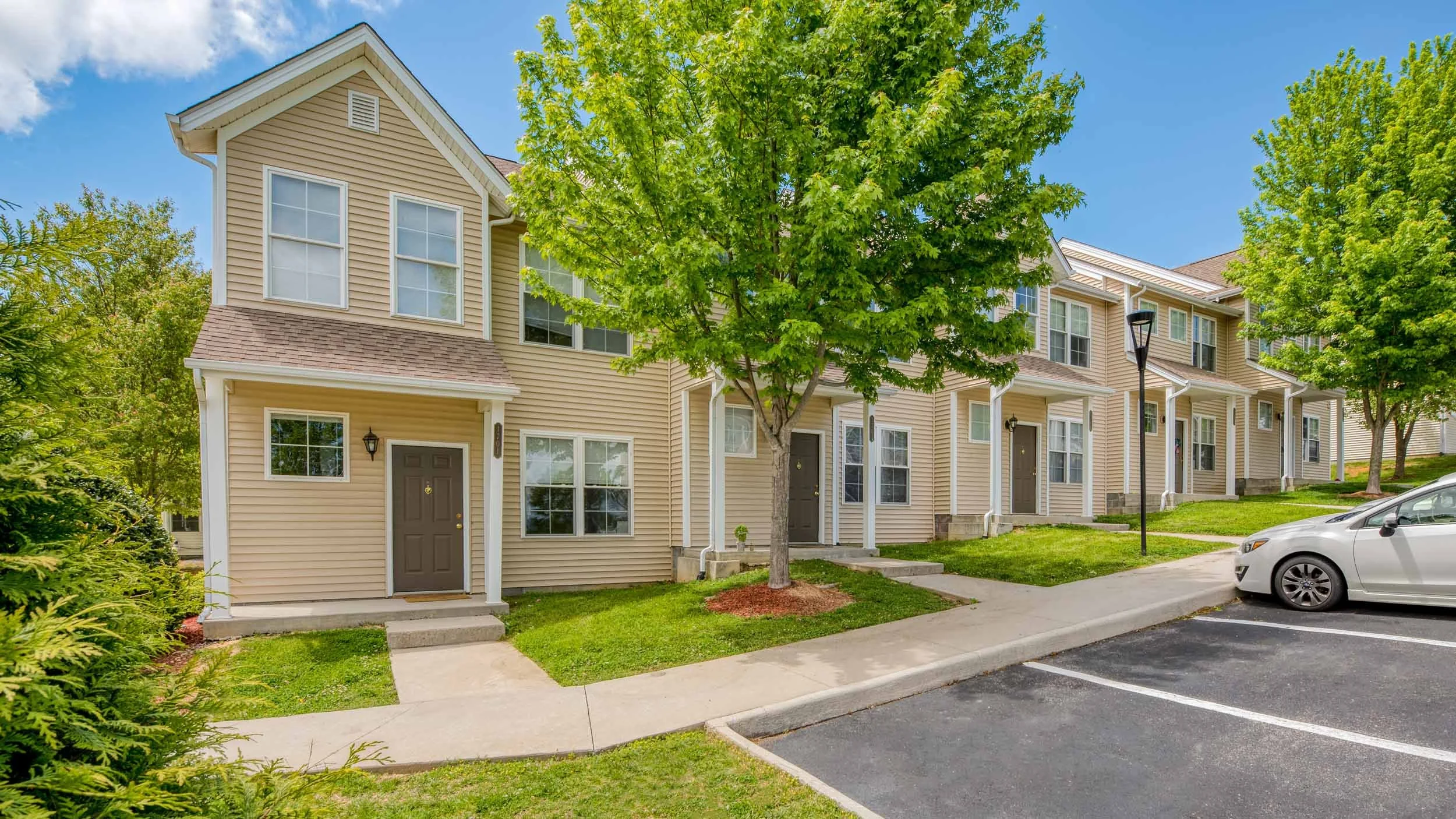 Maple Ridge Townhomes | Townhomes Exterior