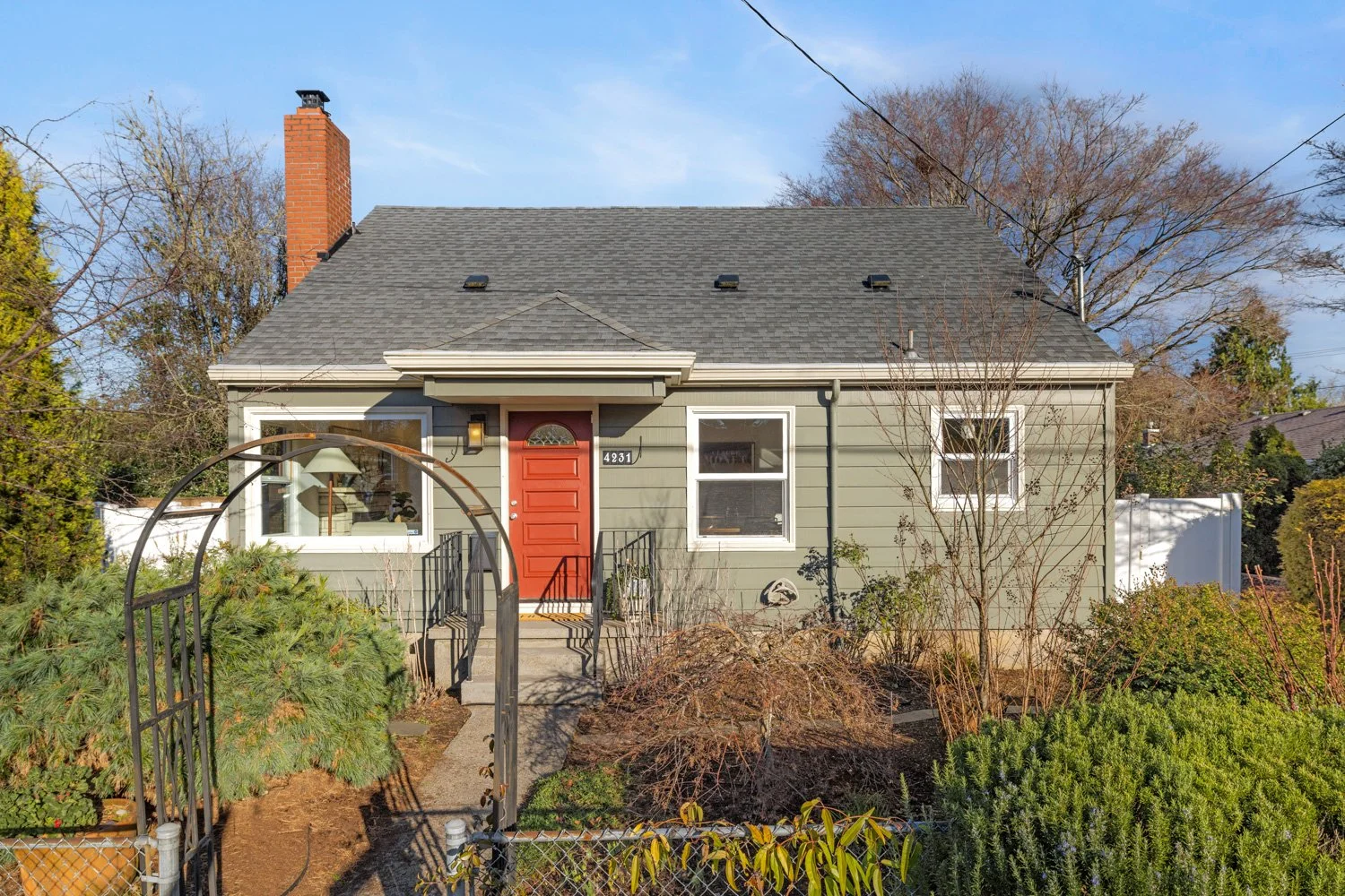 4231 SE Long St (Pending!)