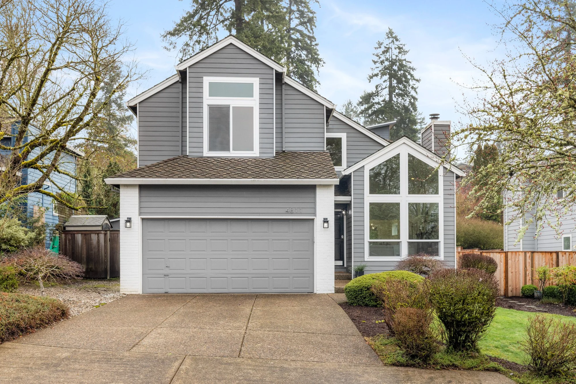 4811 SW Orchard Ln - Sale Pending!