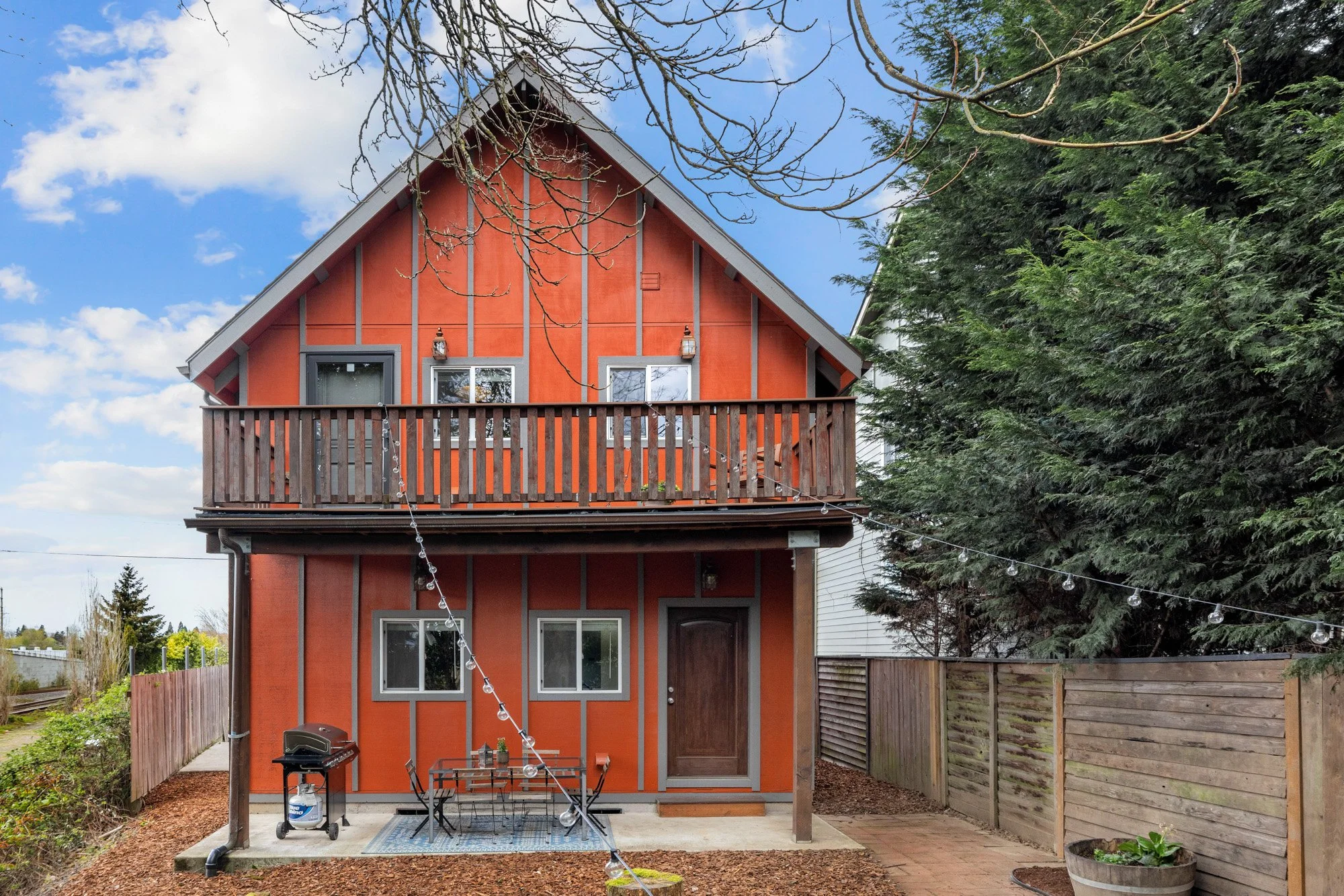 2716 SE Roswell St (Sale Pending!)