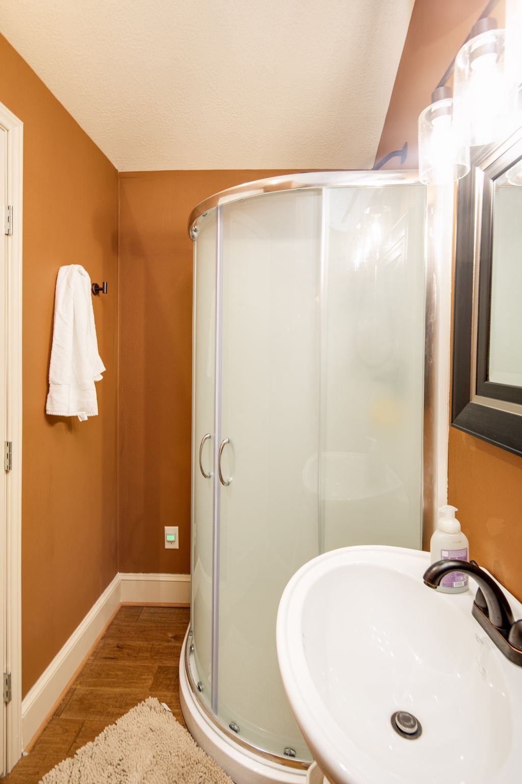 37-web-or-mls-Crown Oaks_46.jpg