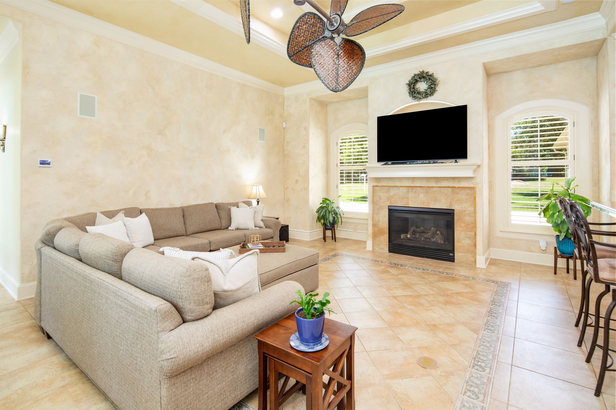 13-web-or-mls-Crown Oaks_39.jpg