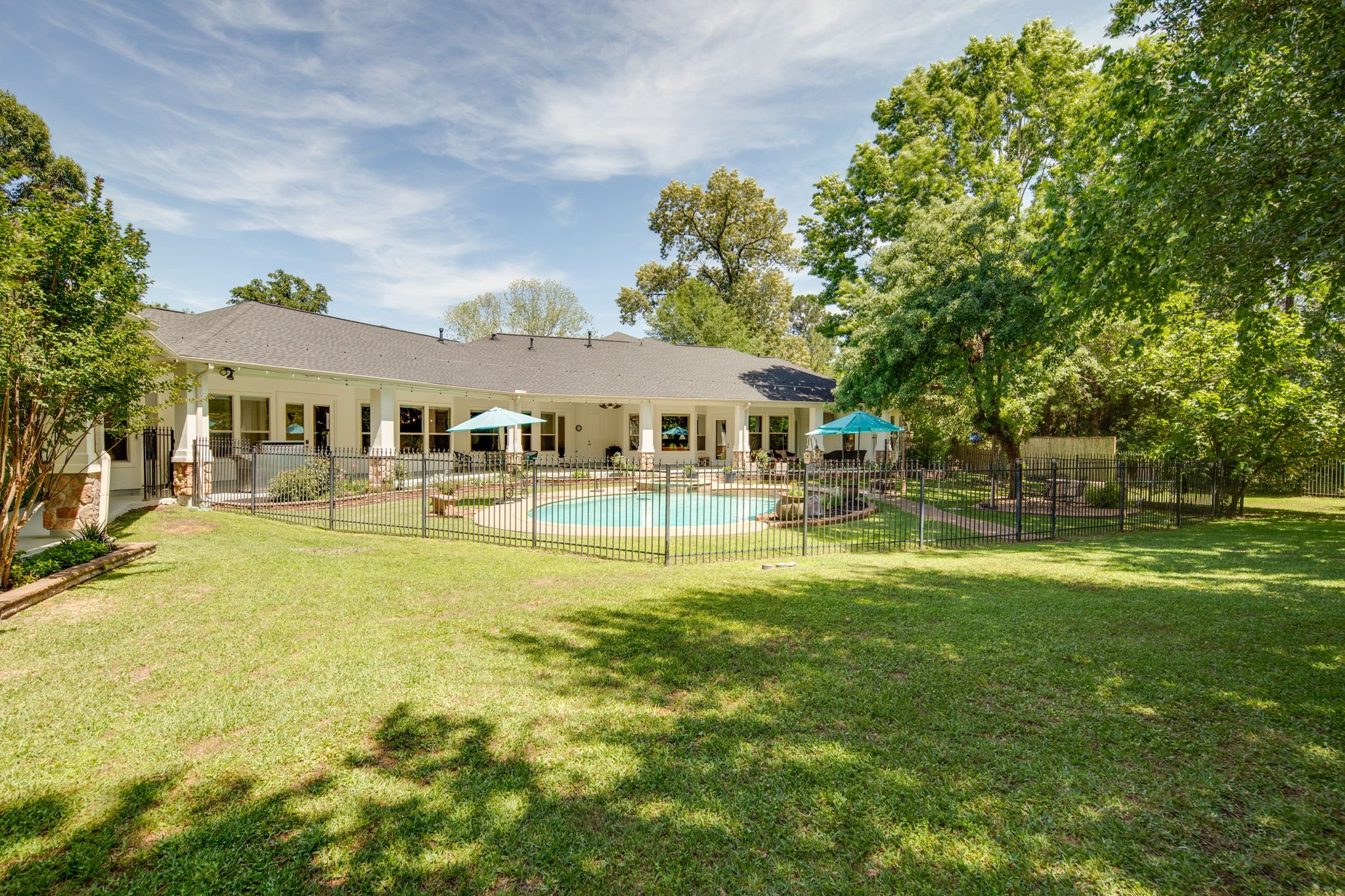 49-web-or-mls-Crown Oaks_62.jpg