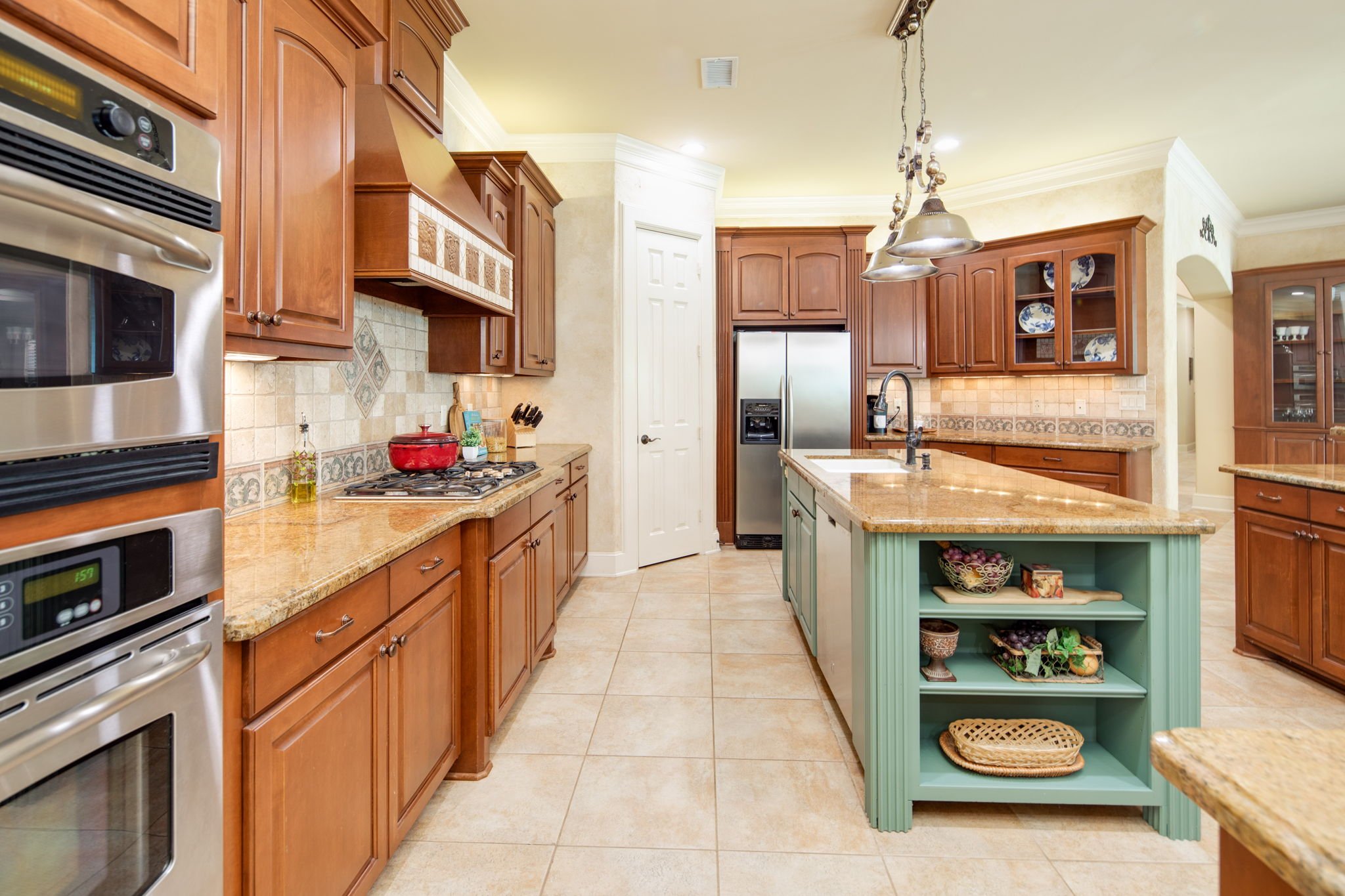 15-web-or-mls-Crown Oaks_36.jpg