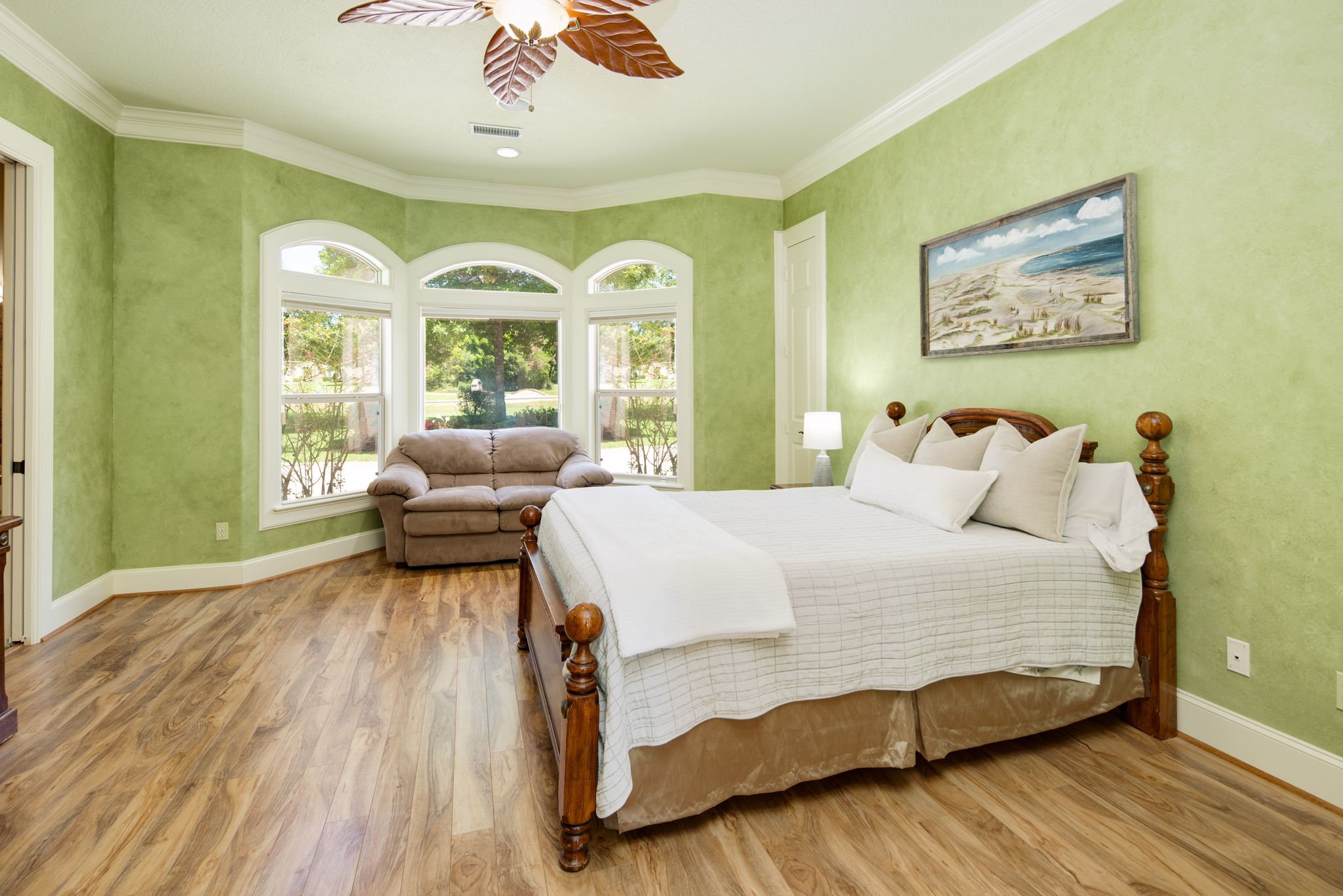 30-web-or-mls-Crown Oaks_44.jpg