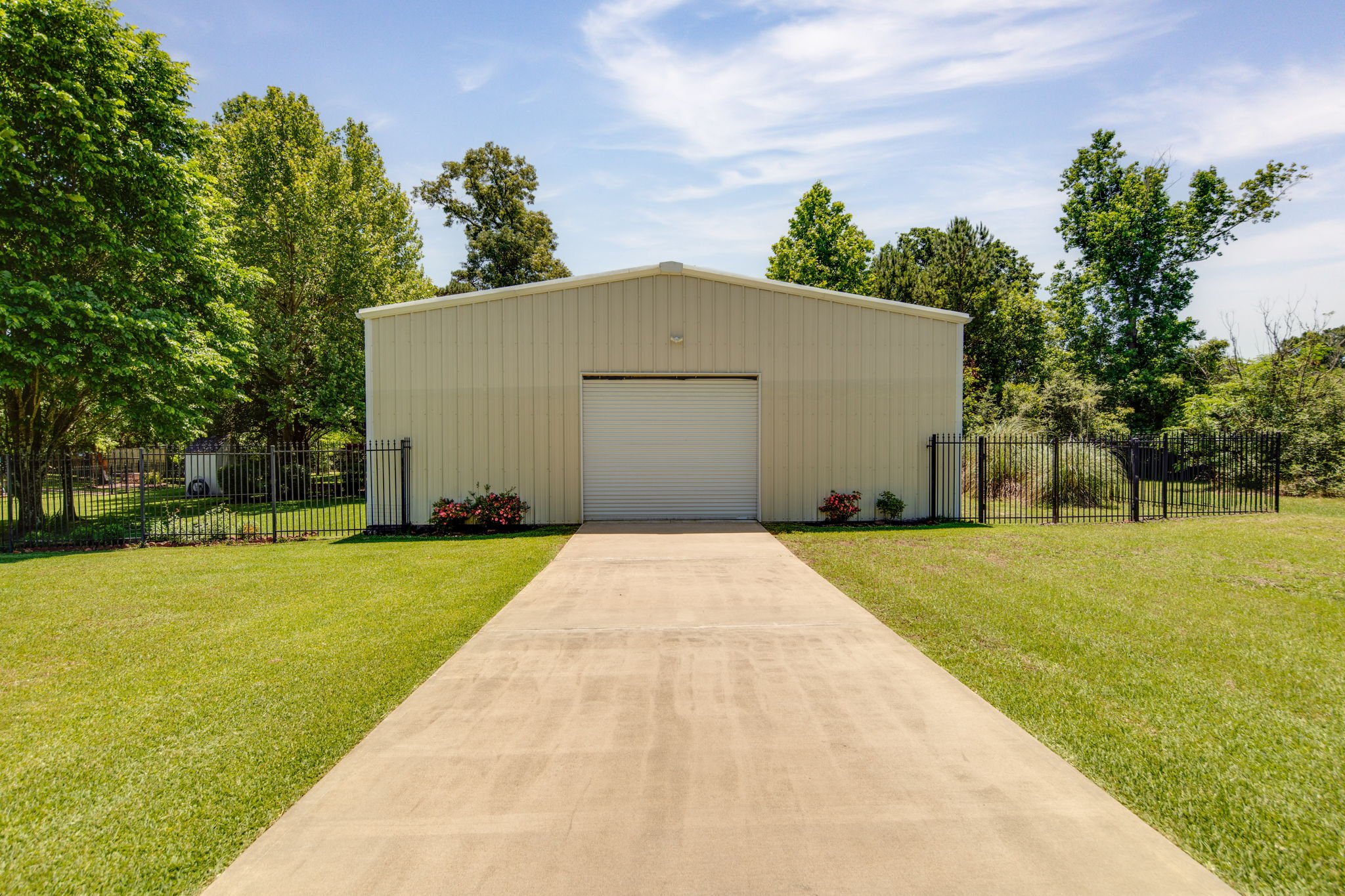 66-web-or-mls-Crown Oaks.jpg