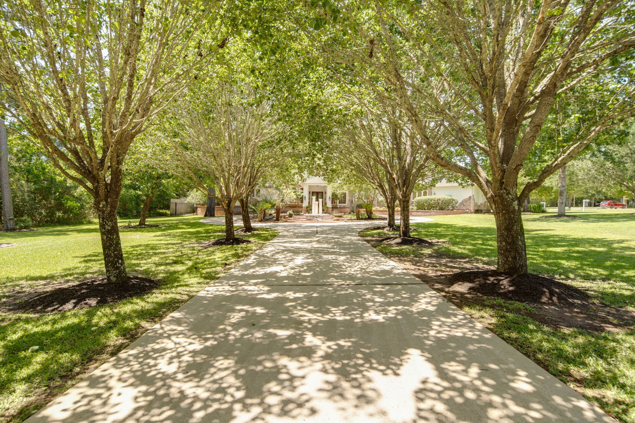 3-web-or-mls-Crown Oaks_17.jpg
