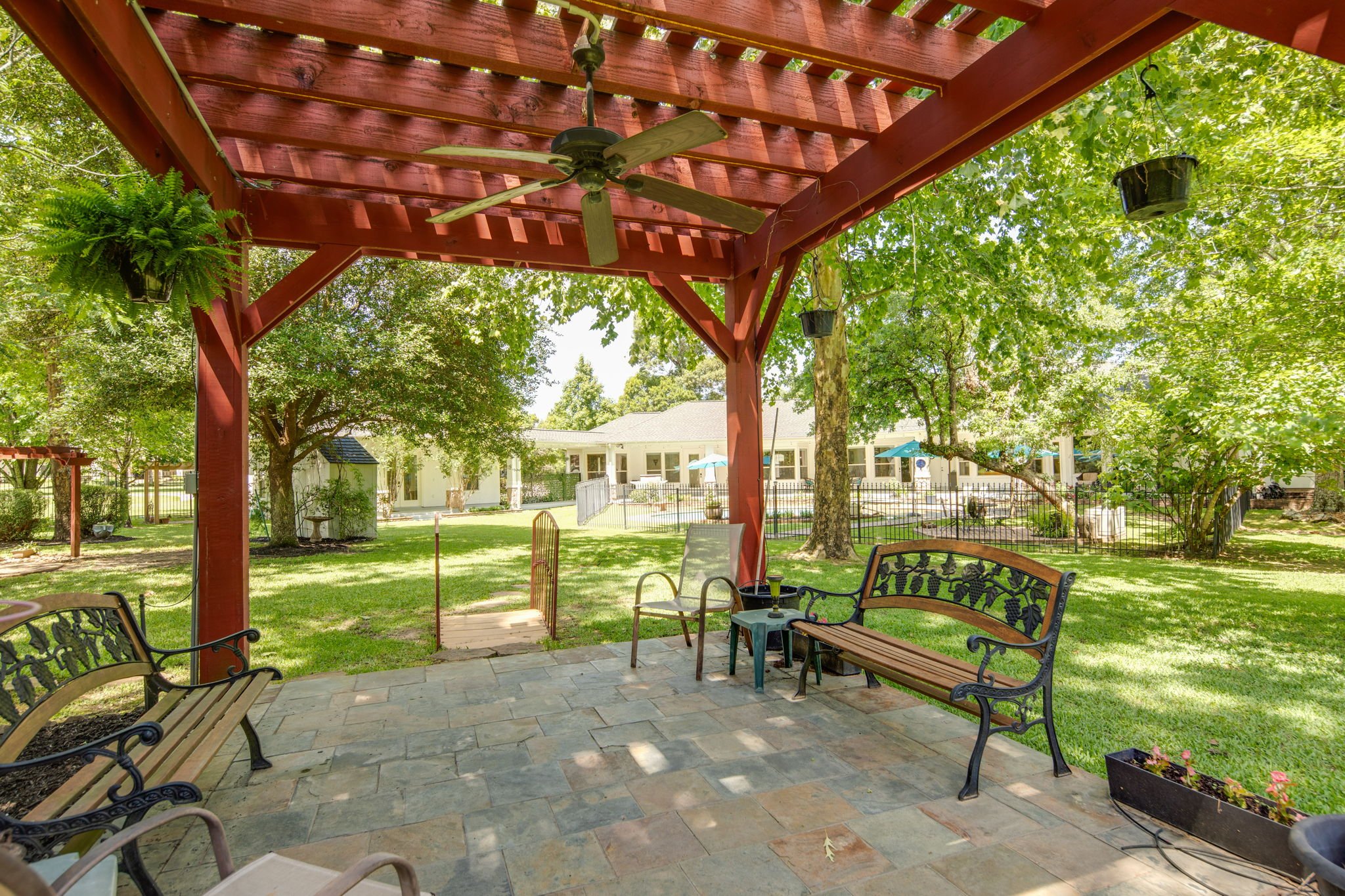 51-web-or-mls-Crown Oaks_61.jpg