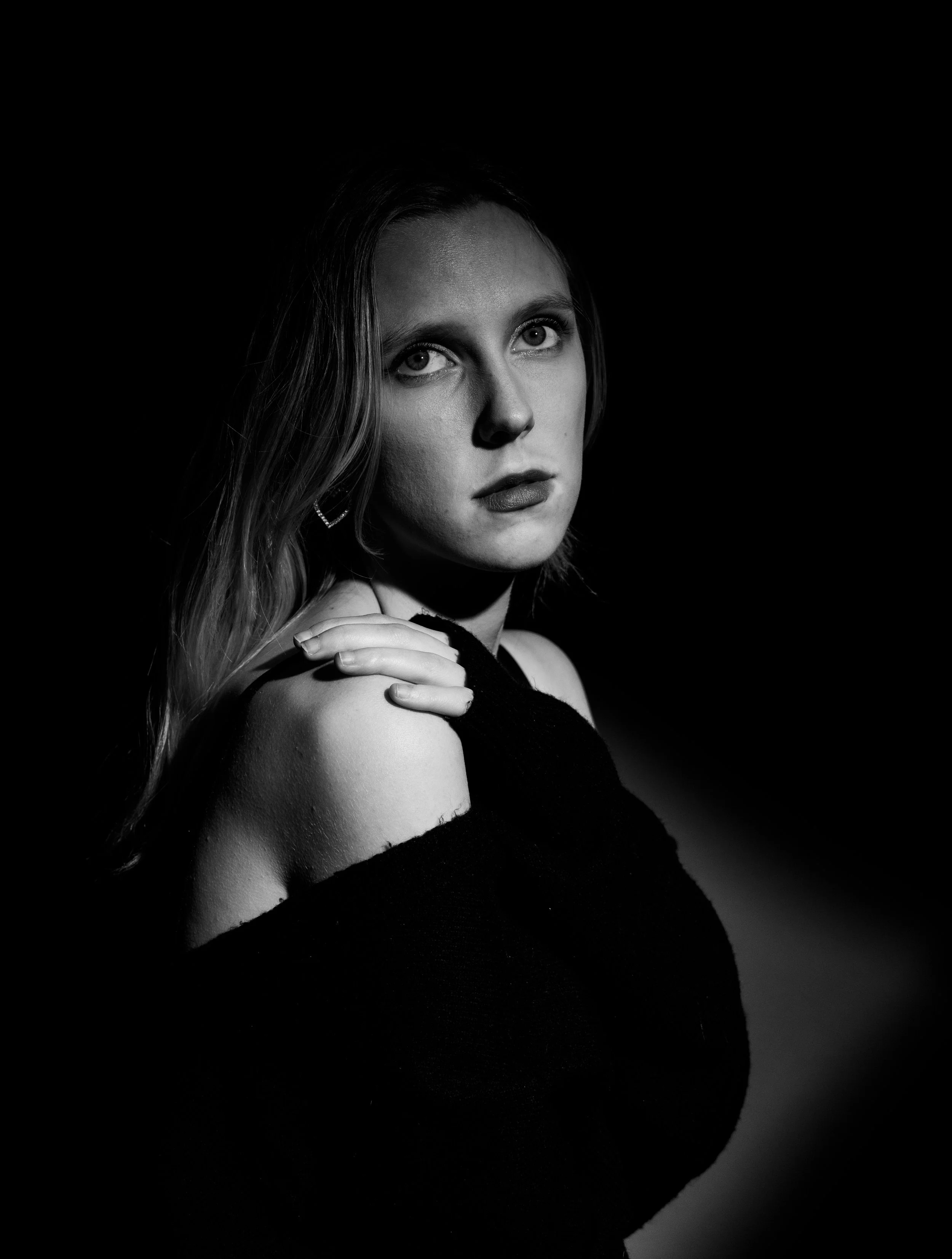 PHOT214_CBeauchamp_BWPortraits-1.jpg