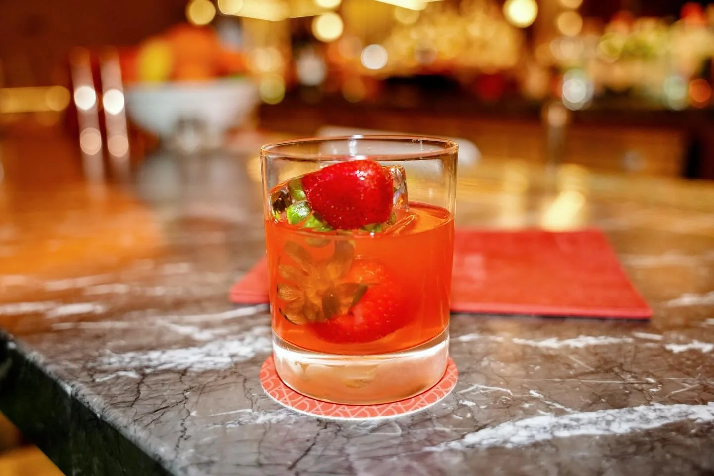 When it&rsquo;s 100 &deg;+, nothing hits like a cocktail with a giant ice cube and a frozen strawberry inside! 🧊🍓 (our ever so loved CREAM cocktail) 
&mdash; join us tonight from 5p-7p for Aperitivo hour, followed by live vinyl from 7p-10p 🎶

Be s