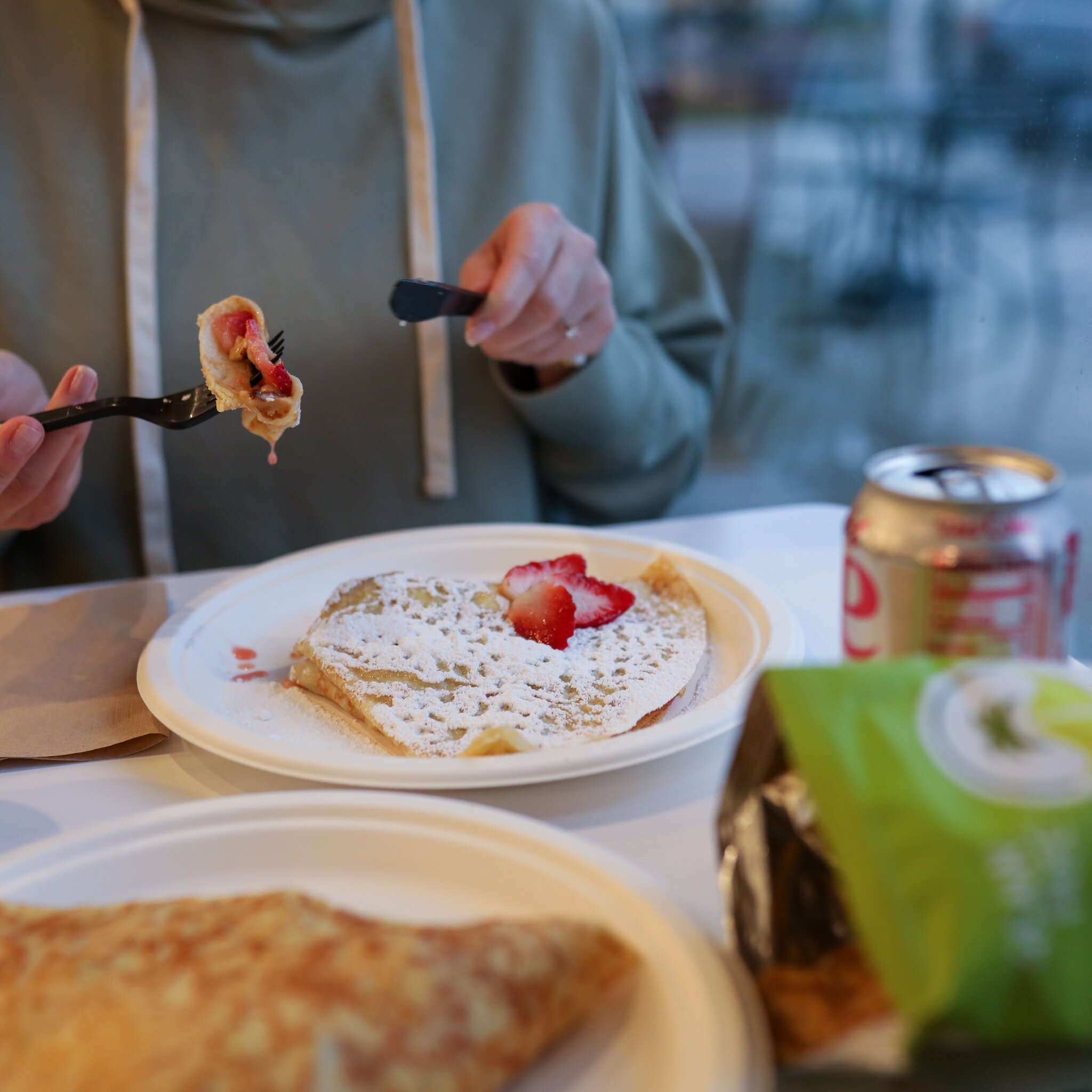Rainy day life hack: Lunch at Hazelnuts Cr&ecirc;perie! 

Cr&ecirc;pe highlight: THE BERRY DELIGHT Strawberries, Goat Cheese &amp; Crushed Walnuts Drizzled With Honey, Topped With Powdered Sugar

 #explorenc #ballantyne #eatdrinkclt #clteats #hazelnu