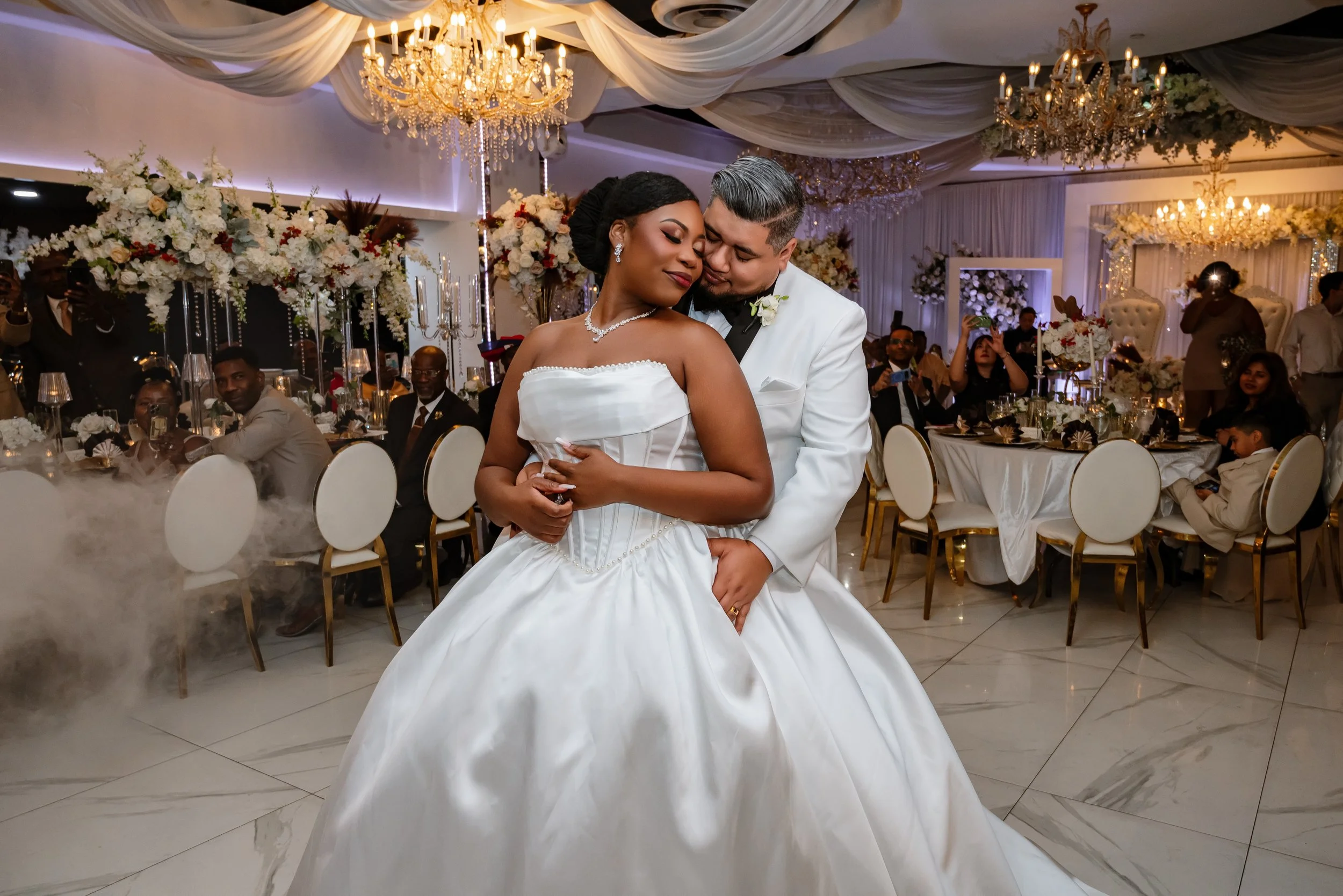 In a room full of people, all I see is you.
.
.
Bride: @arshleythegreat 
Photography: @hvrivisualsweddings 
Planner: @bremanigatevents 
MC: @mr.nxtlevel 
DJ: @djmandell
Live Violinist: @violinamy96