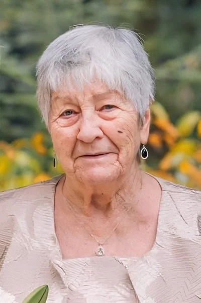 Elizabeth (Betty) Robertson