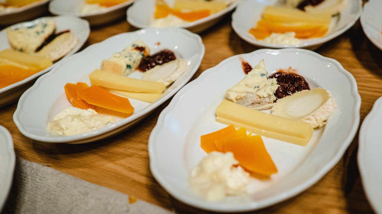 No Plastic Vessels. No Cubed Cheese. (Please.)