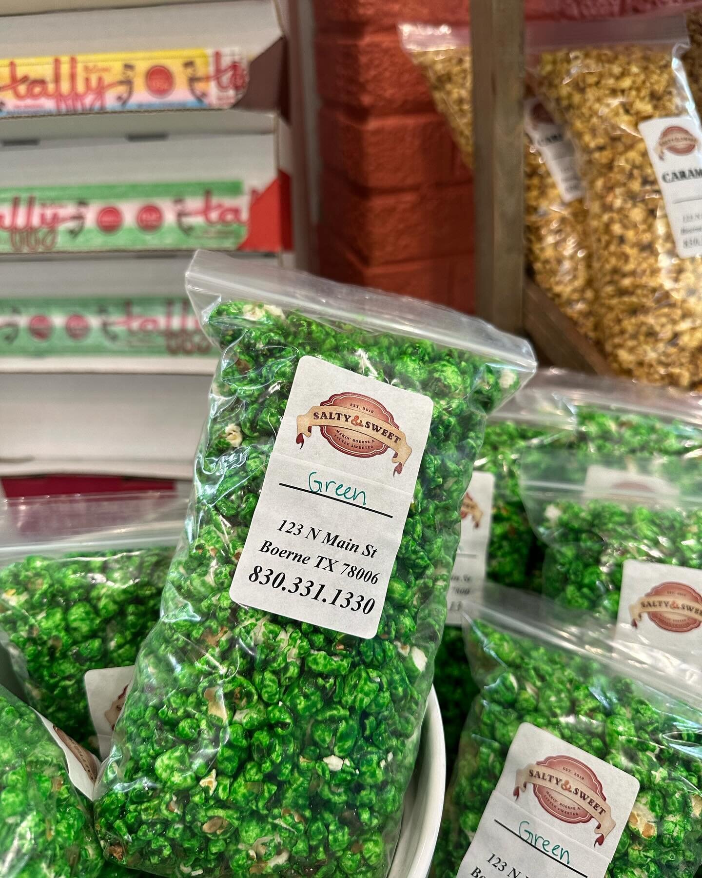 Happy St. Patty&rsquo;s Day!!🍀
We have green kettle favored popcorn that will be 1/2 off today! Stop in to get your delicious popcorn!🍀
#boerne #salty #sweet #popcorn #St.Patrick