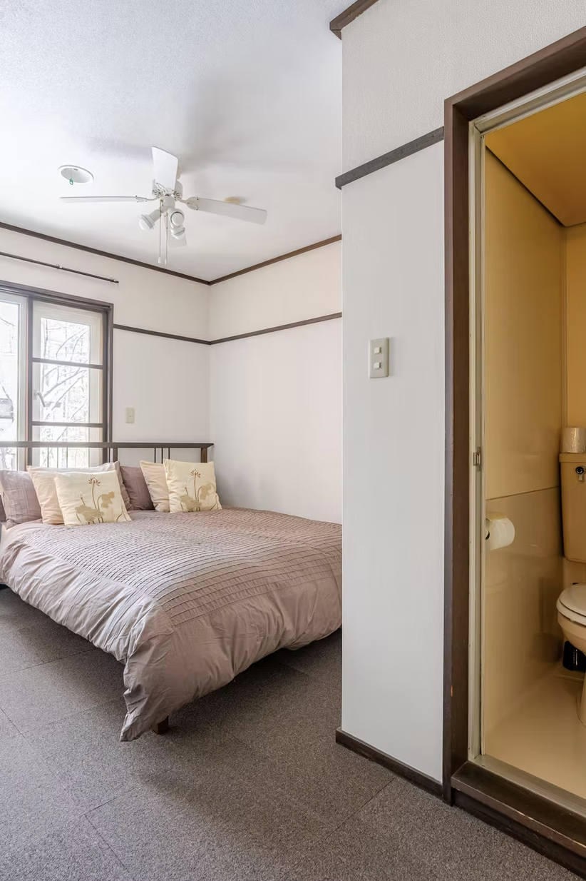 Mountain Lodge Queen.png