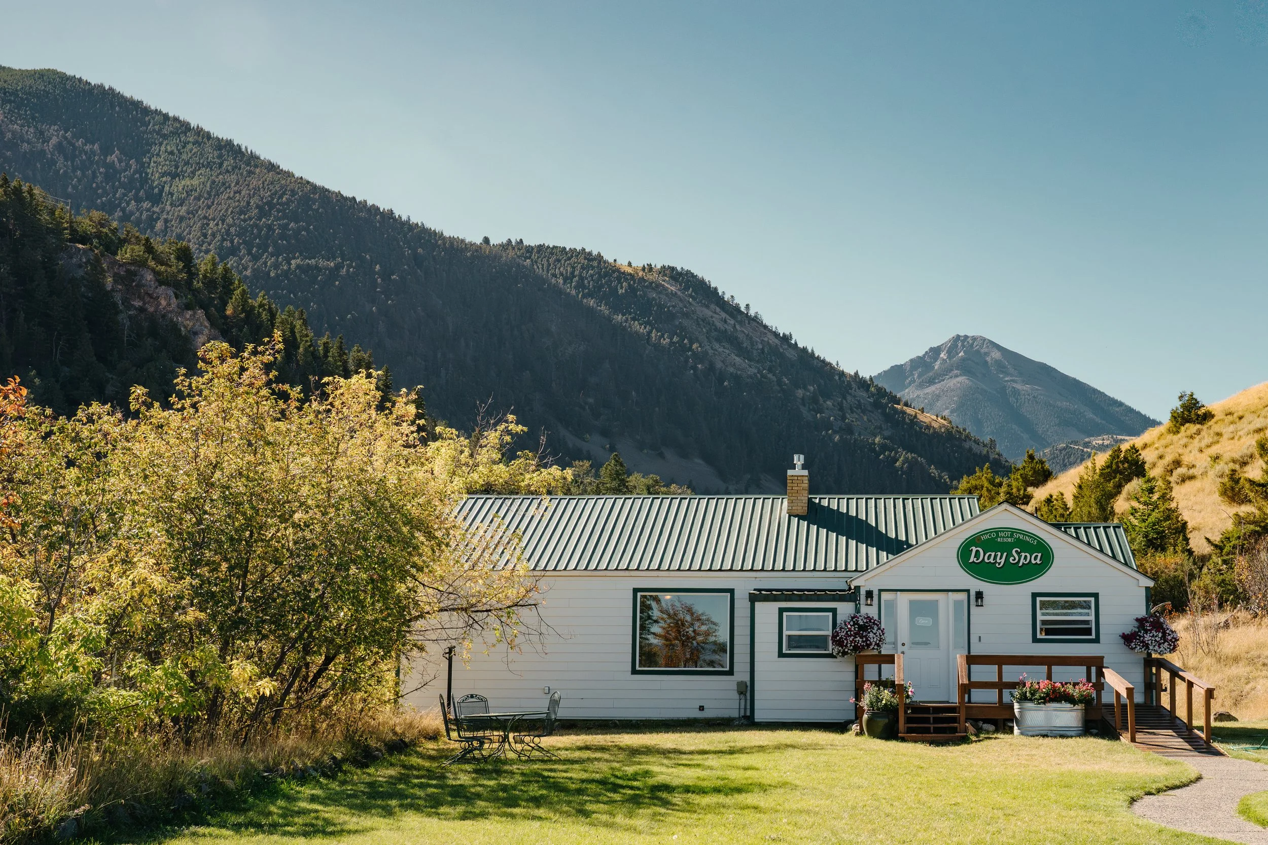 Chico Hot Springs-31.jpg