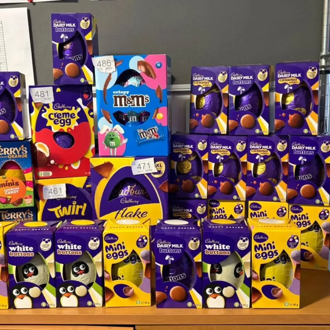 Don't forget to come to reception to have a go on our free raffle for your chance to win an Easter treat this week 🥚 🐰