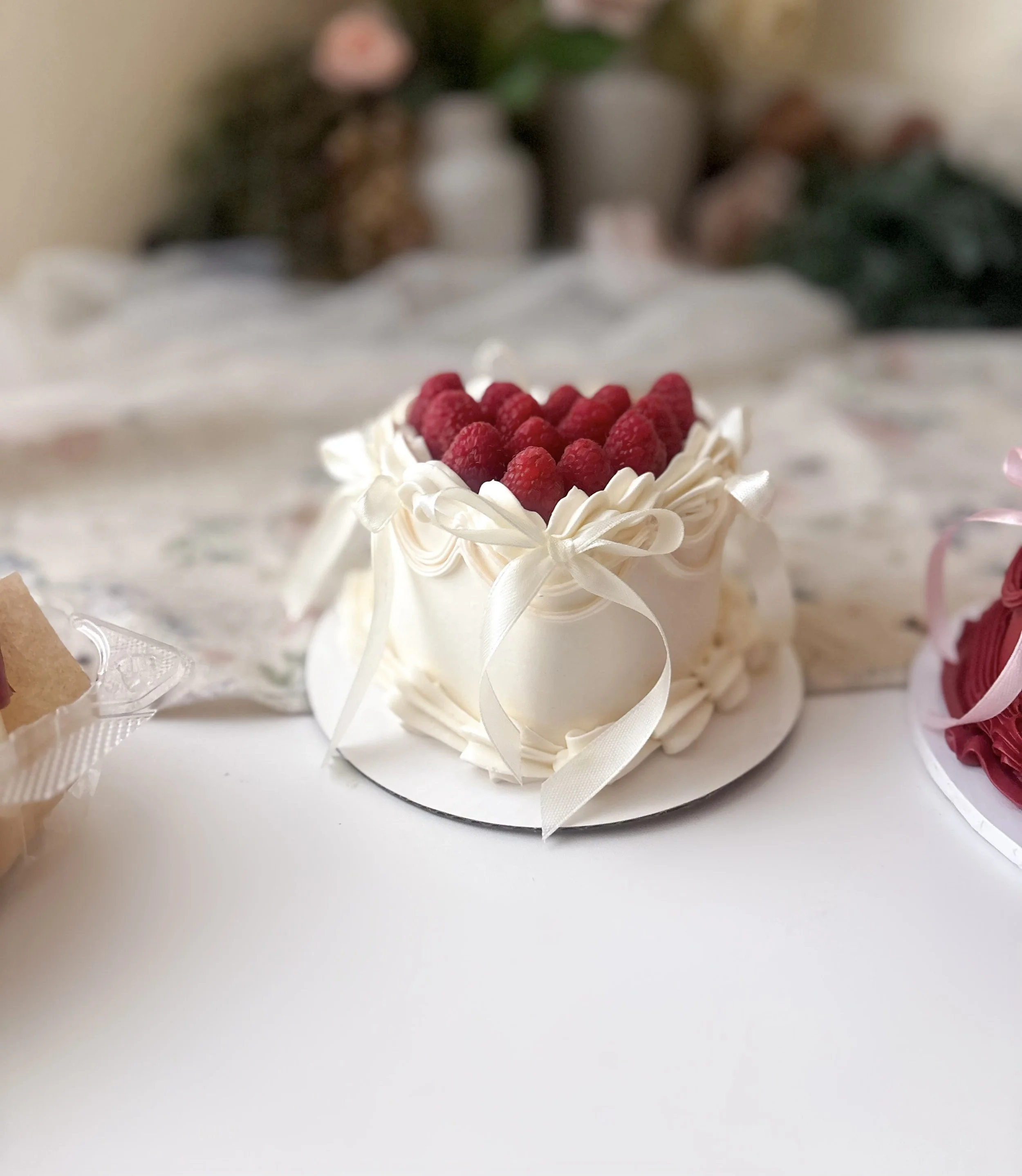 Raspberry Vintage Valentines Day Mini Cake