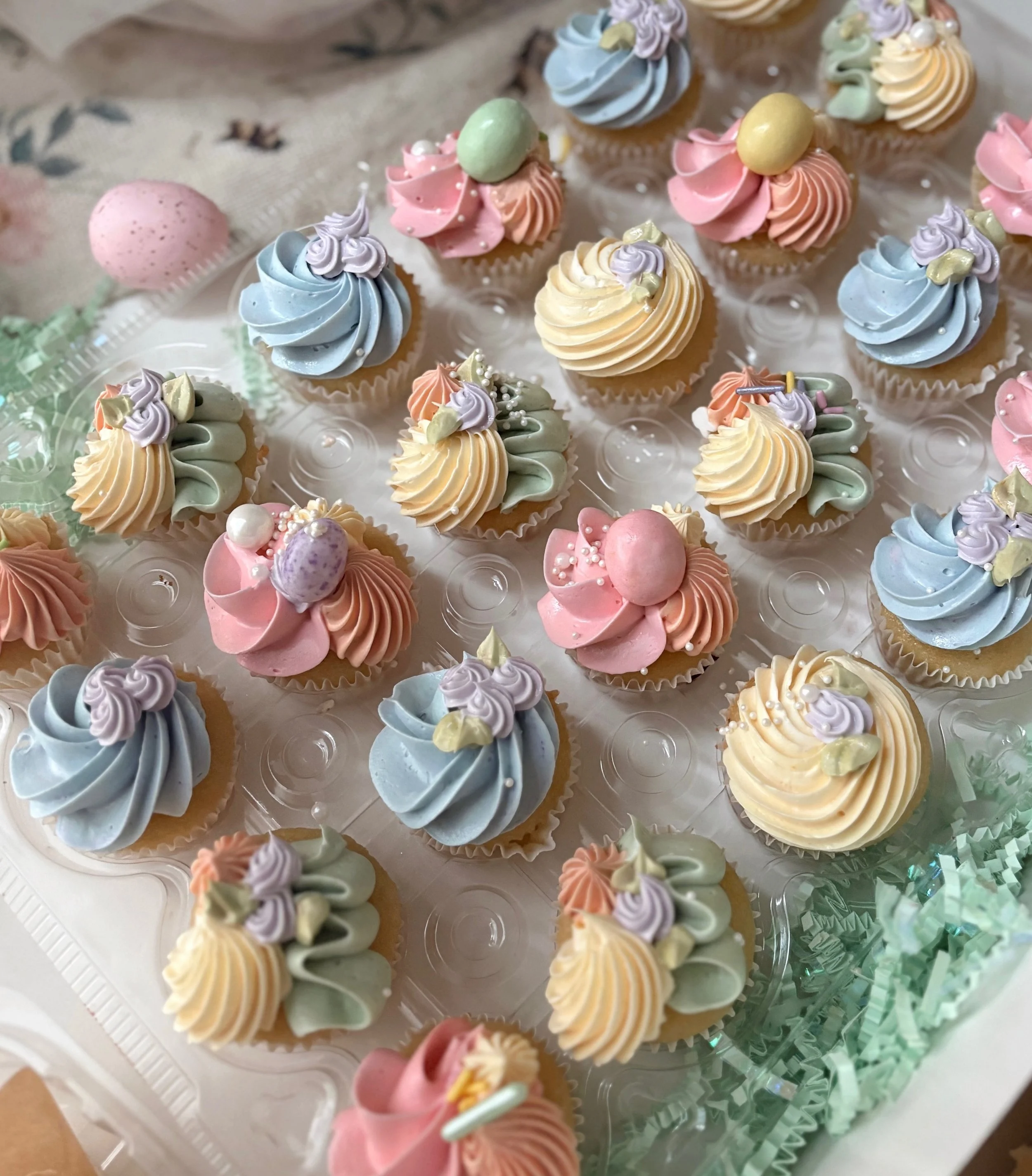 Easter Mini Cupcakes