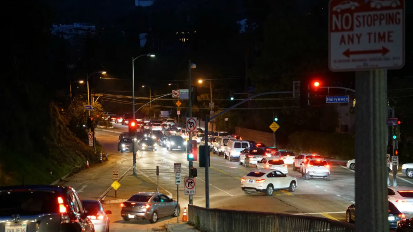 Filing a Claim After a Car Accident on Laurel Canyon Boulevard