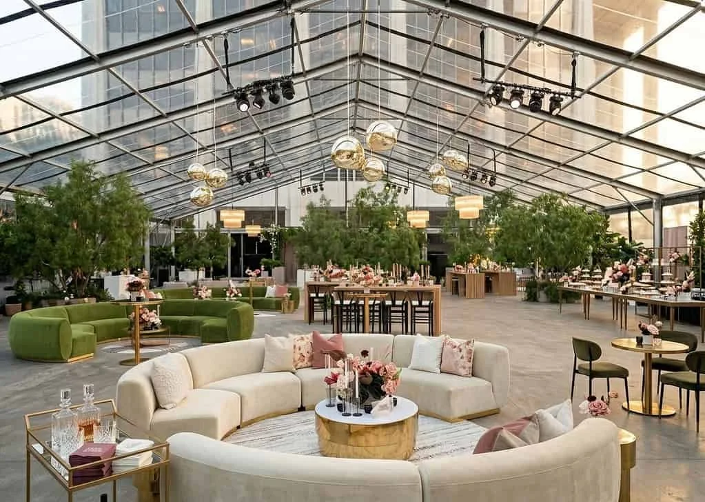 Round Lounge Sofas - Carson, CA