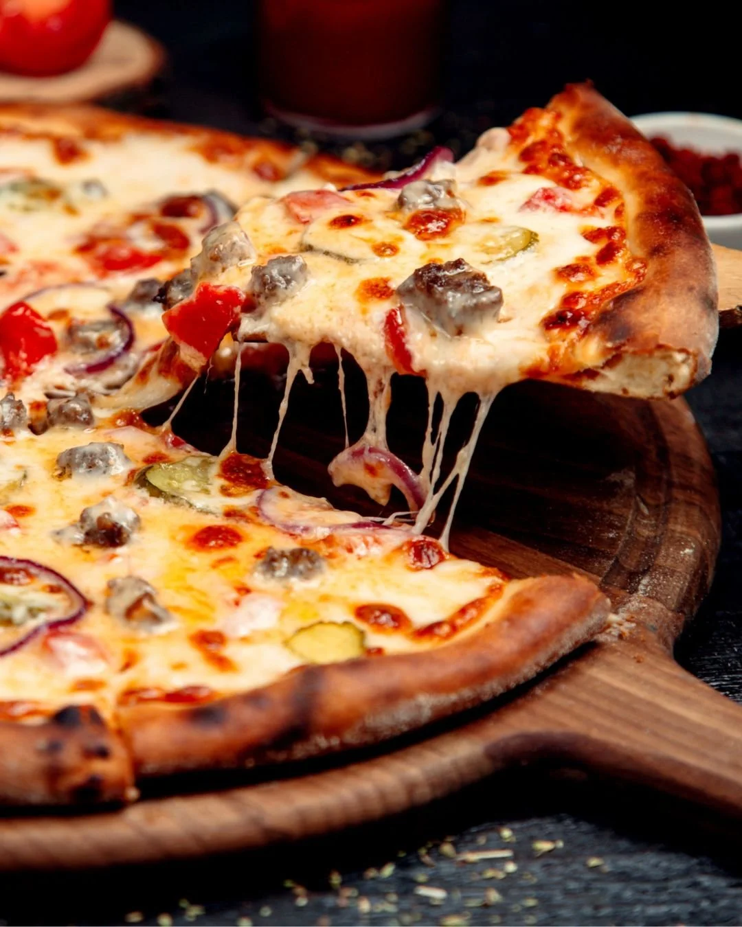 Hello, Friday&hellip; you delicious, pizza-filled beauty!

The weekend is only hours away and tonight&rsquo;s line-up is loaded with four very good reasons to round up your favourite people and head to the Creek.

𝐆𝐚𝐫𝐥𝐢𝐜 𝐏𝐫𝐚𝐰𝐧𝐬 - Napoli s