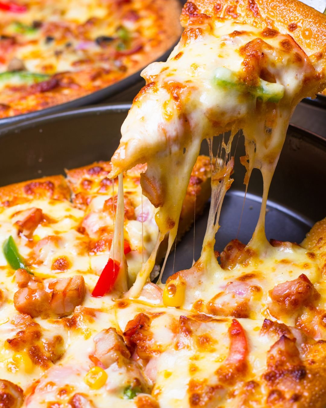 Friday has officially been topped with pizza!

Chicken Pesto. Loaded Pepperoni. Meatlovers. Supreme.

Four very delicious reasons to make tonight a Pizza Night at the Creek.

Serving from 5:30pm. Dine in, takeaway or delivery within 10km.

Call 4630 