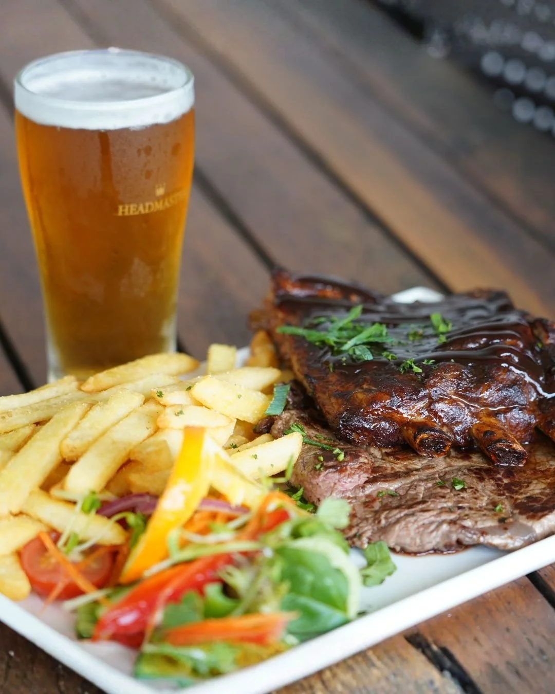 Lovers of meat... unite!!! 🥩🔥
Tonight's $30 Ribs &amp; Rump special is calling.

Bring your appetite and someone who appreciates a proper pub feed.
Who&rsquo;s in?

Book your table - Ph: 4630 5999
Available from 5.30pm