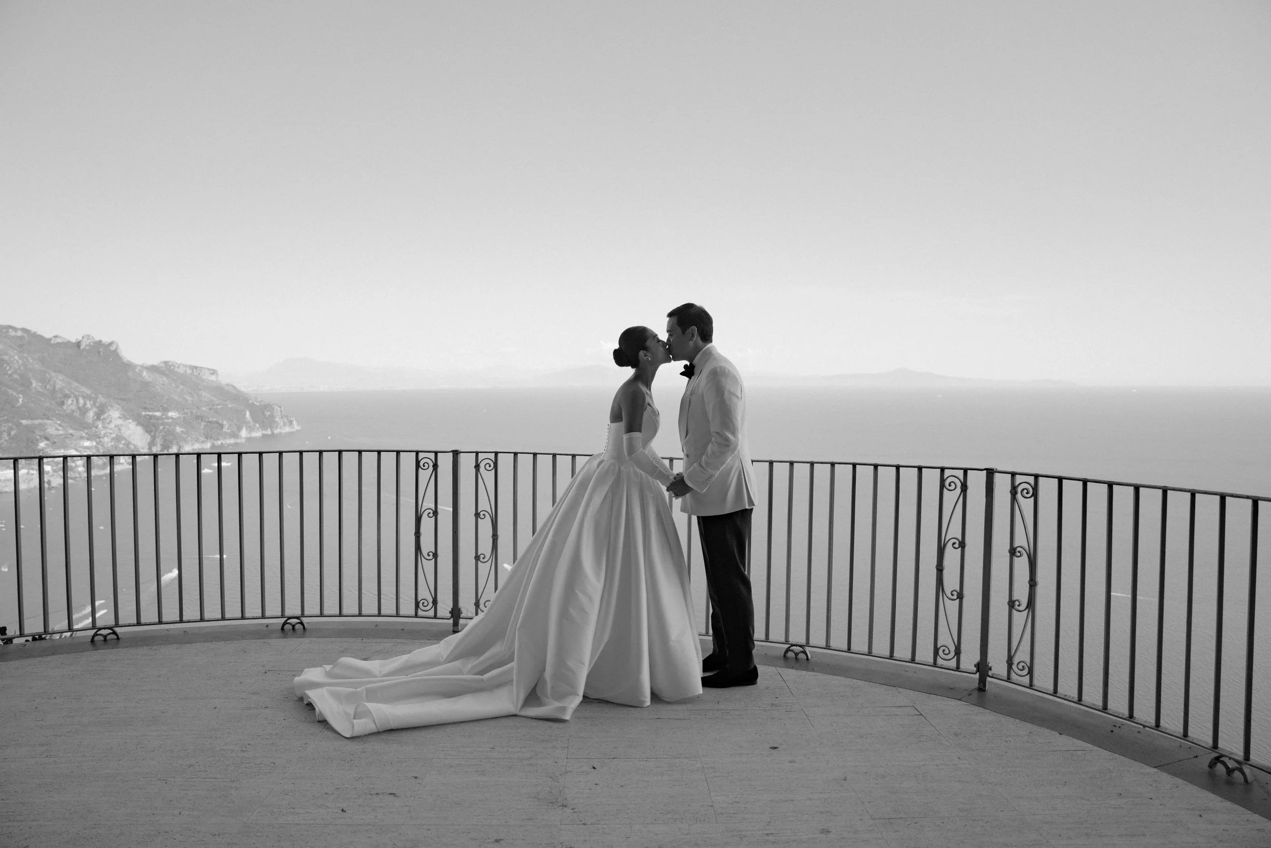 editorial-wedding-photographer-italy-villa-la-rondinaia-ravello-amalfi-coast-21.jpg