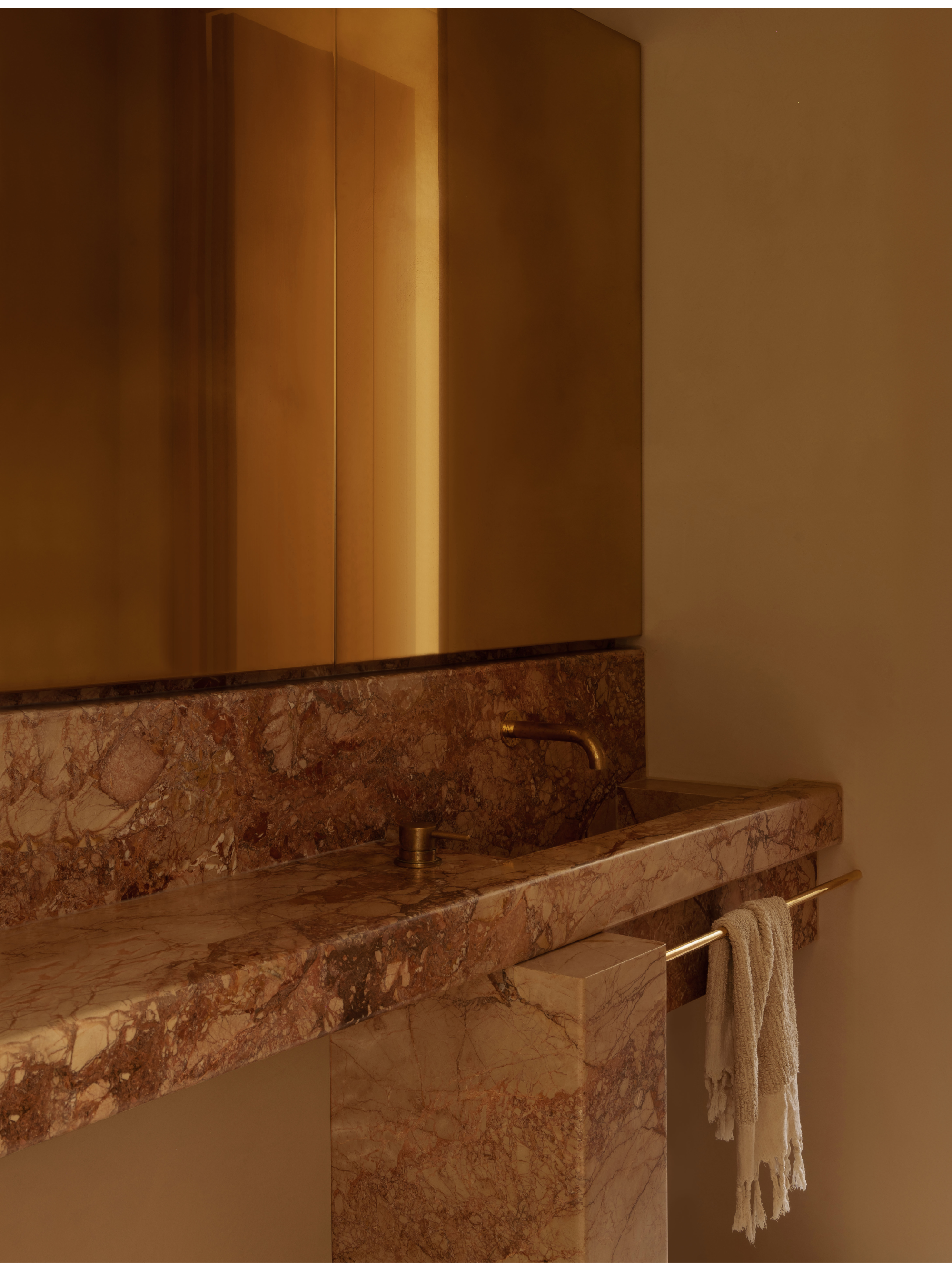 LDS II Residence_Caulfield North_ Davidov Architects_13.png