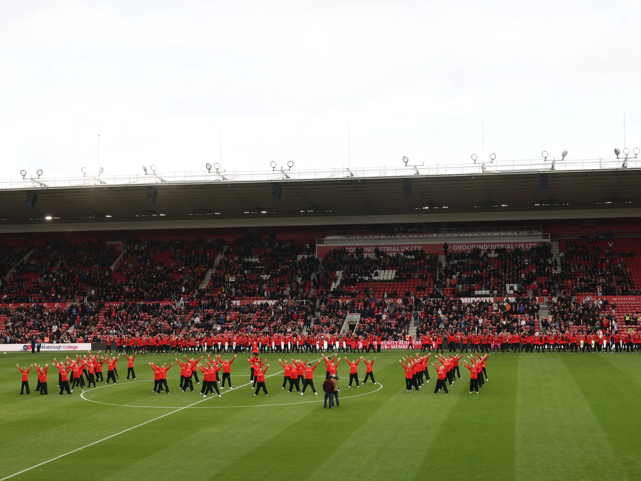 261017 Tees Dance at the Riverside Stadium_310.jpg