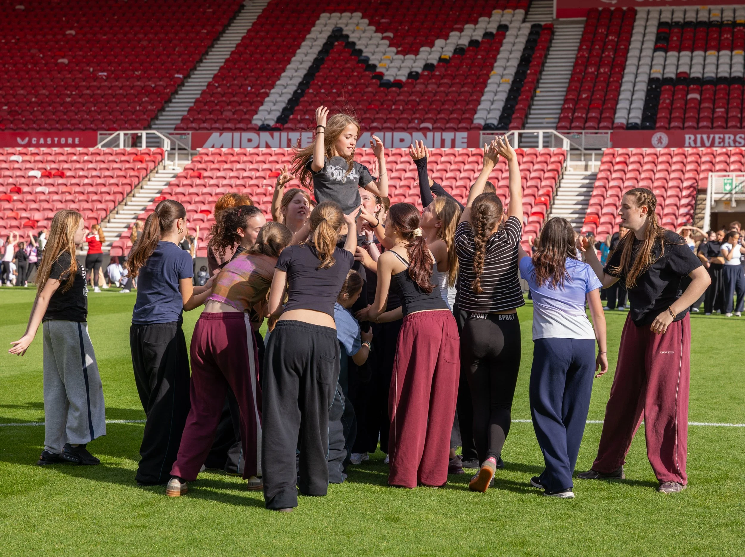 Francis Fitzgerald Photography MFC 150 x TeesDance - 11.10.26 Riverside Stadium Rehearsal - 035.jpg
