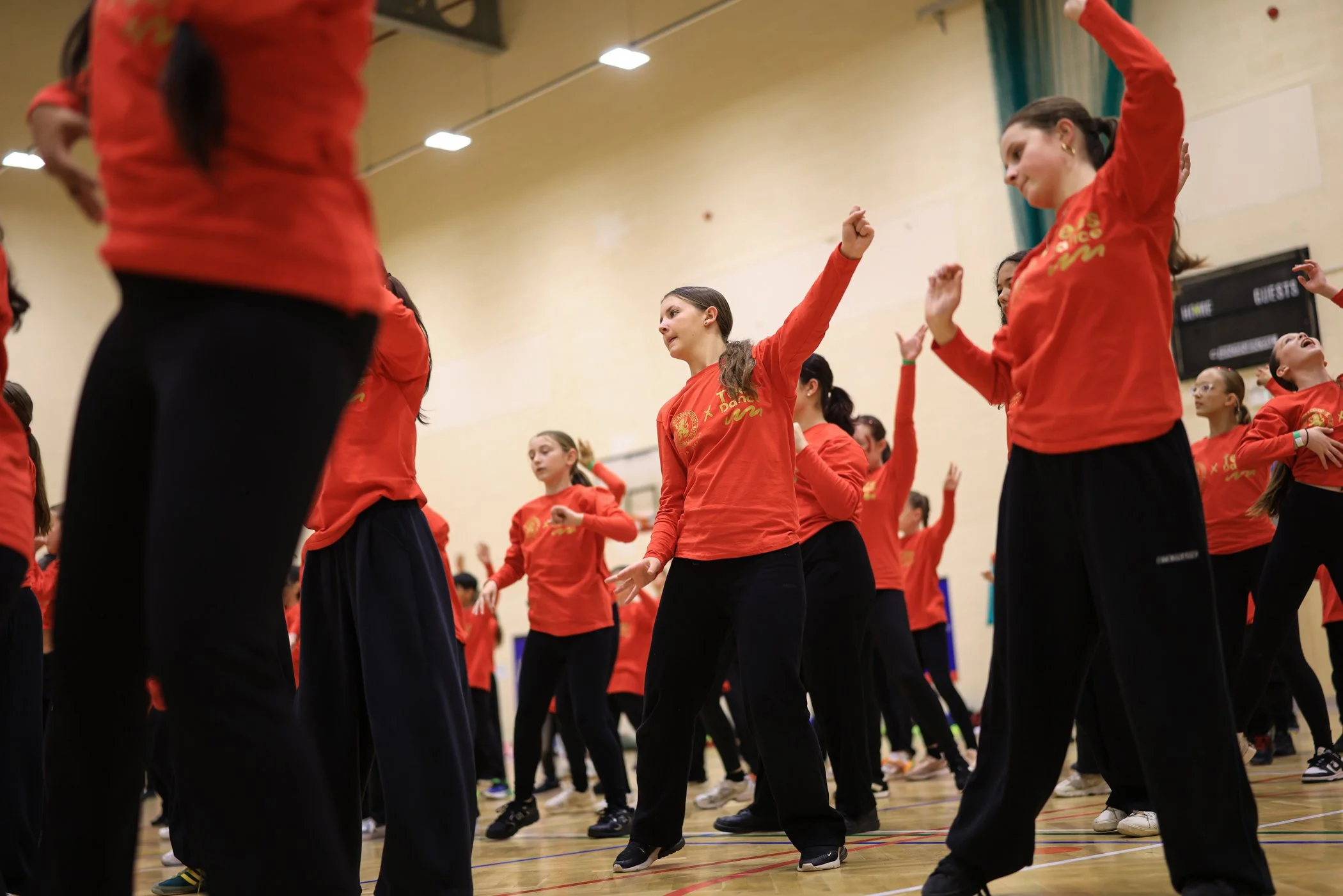 MFC 150 x TeesDance - Photo by Dave Charnley