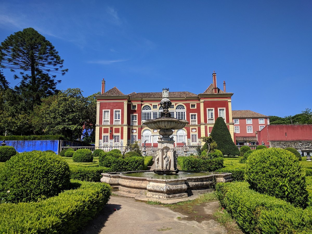 Palace of Fronteira Garden