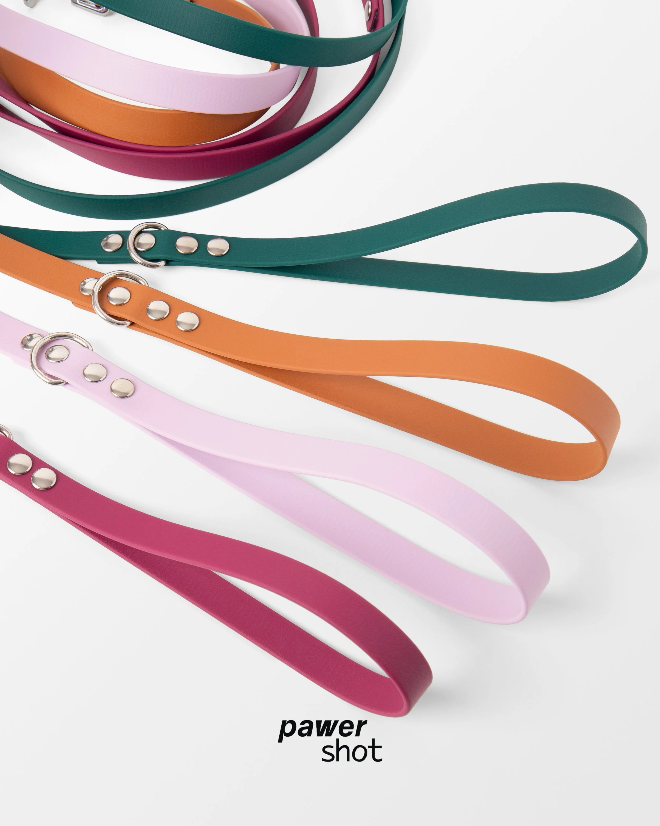 quando o cliente pede algo t&atilde;o clean como os seus produtos ✨
&bull;
🇵🇹 fotografia de produto pet para a @solkipetwear.pt 
Marca j&aacute; a sess&atilde;o da tua marca connosco ⚡️ atrav&eacute;s do e-mail, site ou mensagem!
&bull;
🇬🇧 e-comm