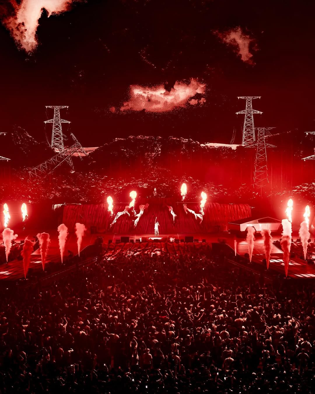 PARIS LA DEFENSE ARENA JOSMAN.jpg
