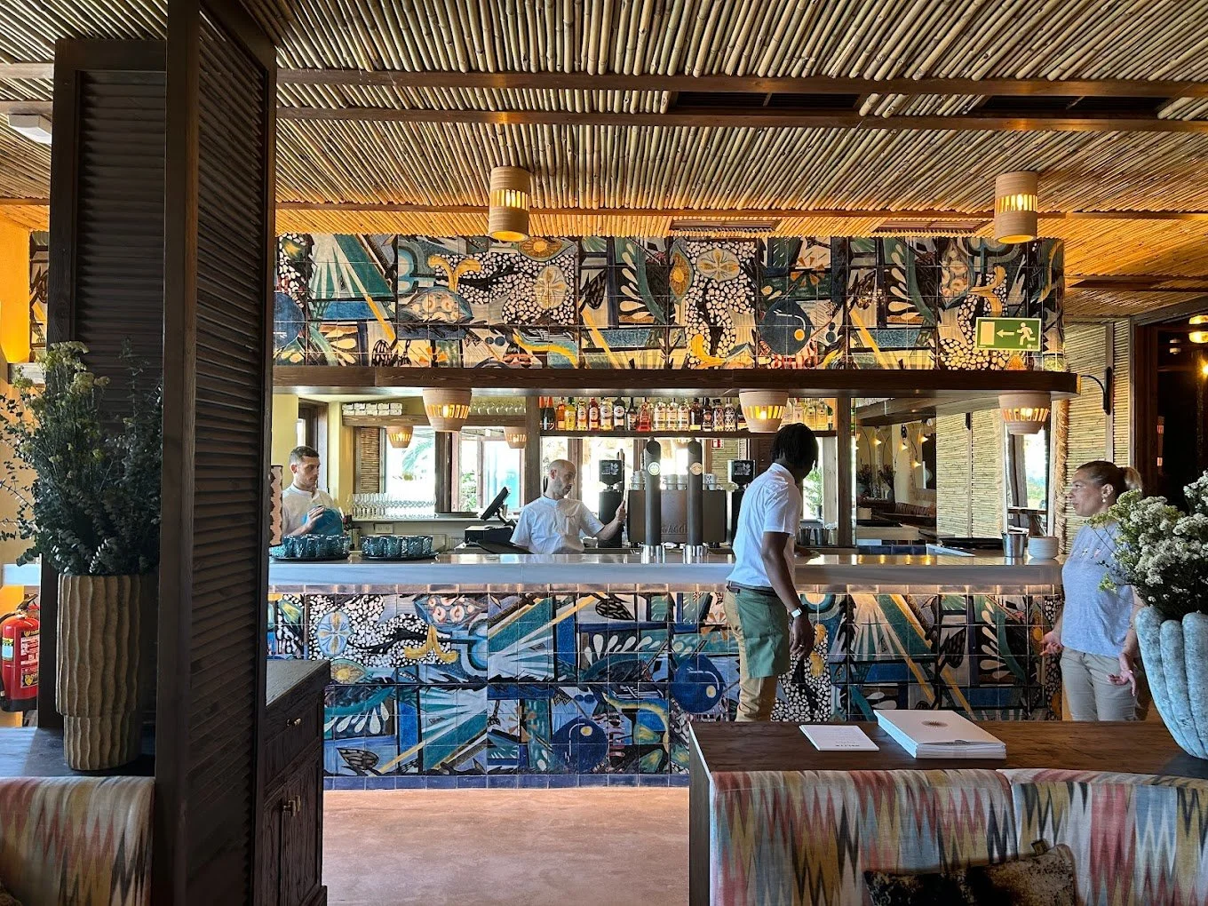 Alicatado Solito Beach Restaurant (Bilbao)  para Trescincouno Creative Studio