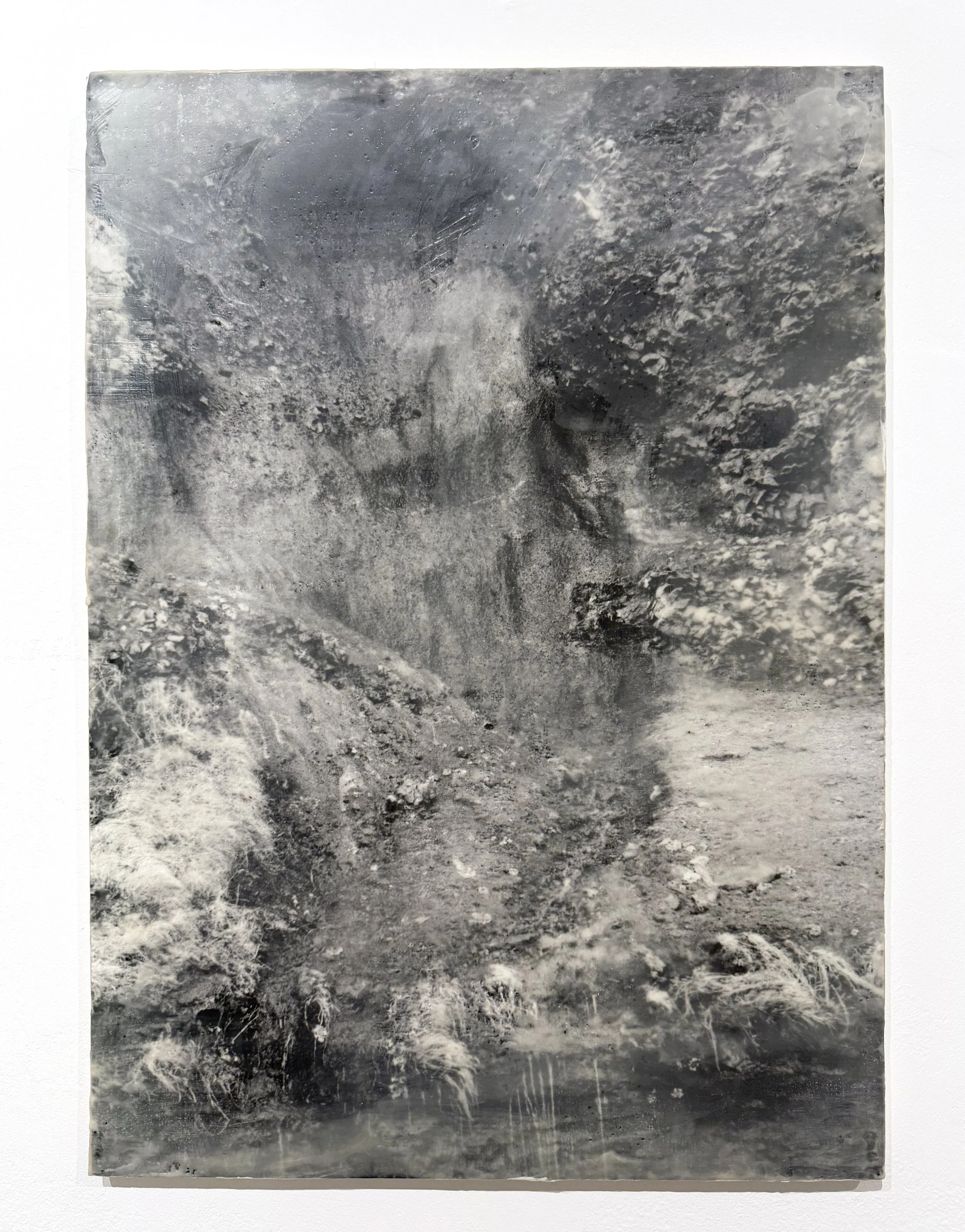 A Lullaby, a Storm, a Prodigy - II
Triptych
gelatin silver print, beeswax, damar resin, pigments on board
70 cm x 50 cm x 180 mm

2026