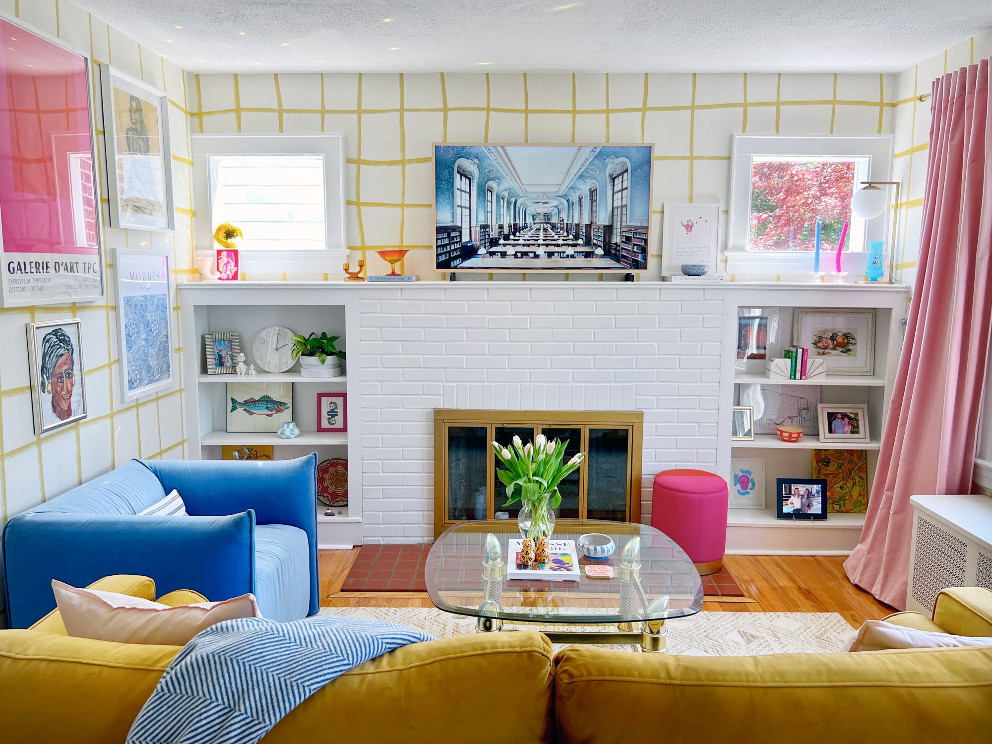 Colorful_living_room.jpg