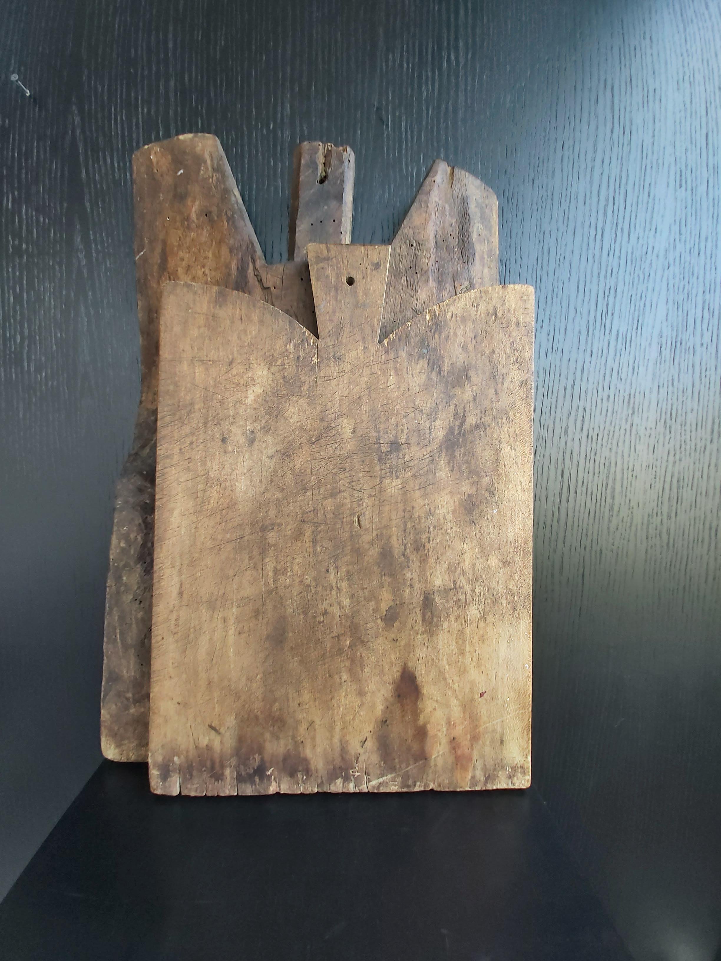 Art 37 : Grote (47cm) oude franse snijplank / broodplank, patiné !