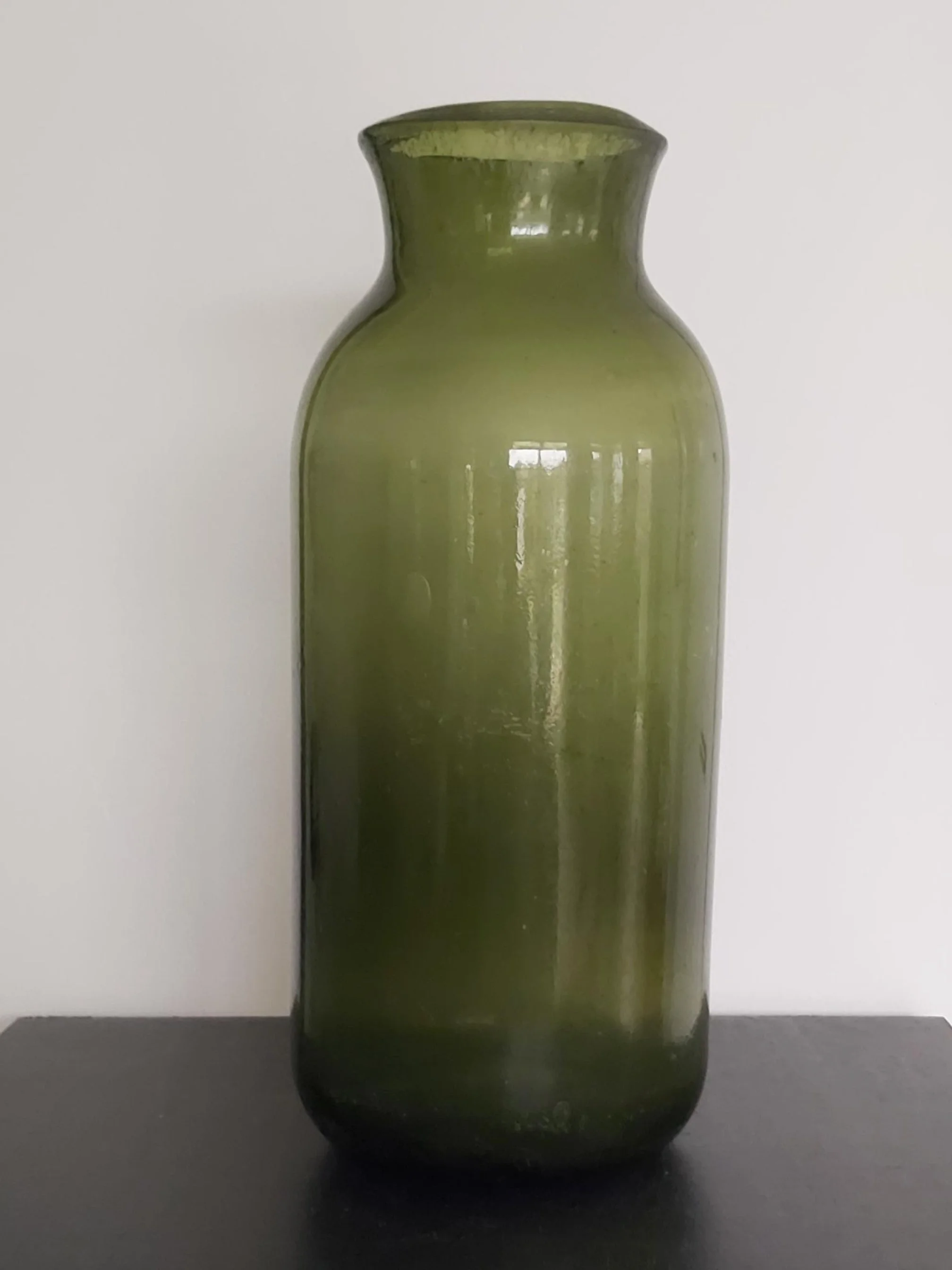 Art 21 : Beautiful antique green glass french truffle / pickle jar
