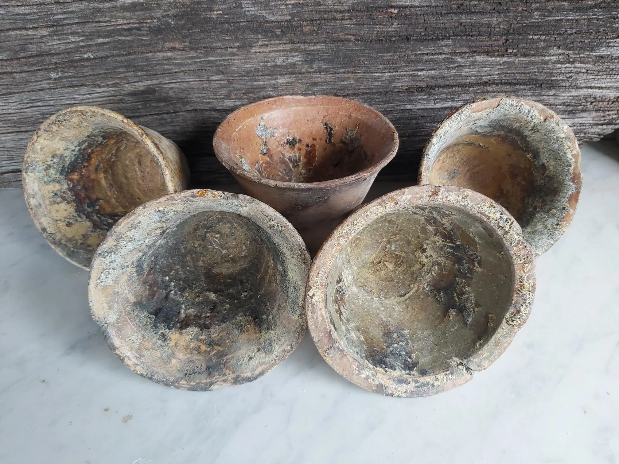 Art 18 : Prachtige antieke 19e eeuwse hars potten