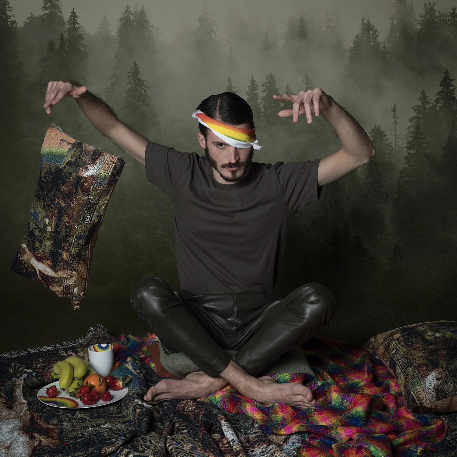 ZOEPPRITZ 1828 X ROSENTHAL. The cooperation between the lifestyle brand and the porcelain manufacturer supports projects that are sustainable and add value. The sale of the products will enable 4,500 trees to be planted and support the education of c