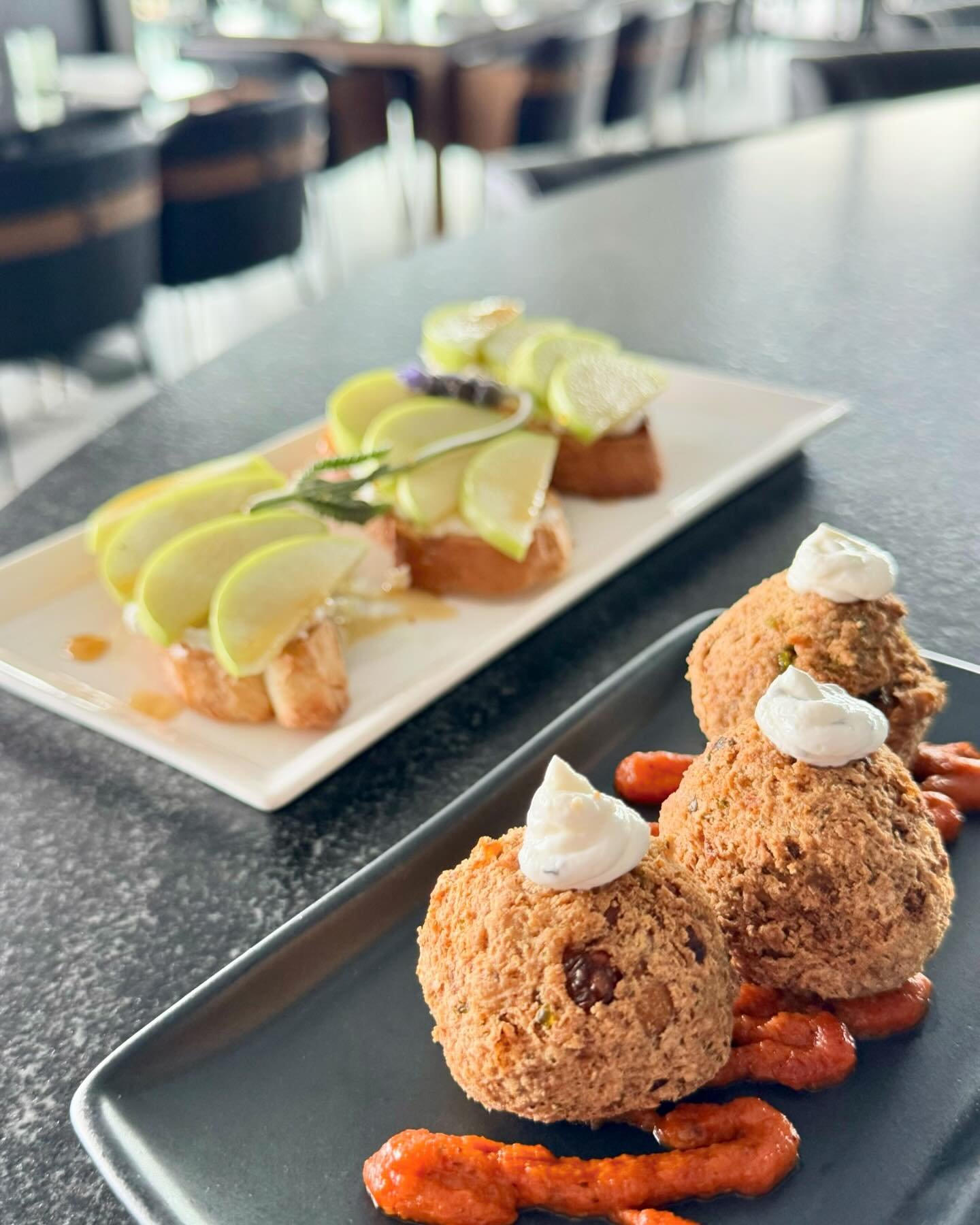 Start off Portsmouth Restaurant Week right with one of these delicious First Course offerings:

Falafel Mazze - Falafel, Roasted Tomato &amp; Harissa Pur&eacute;e, Mint Yogurt 🧆

Cheese &amp; Crostini - French Bread, Lavender Goat Cheese, Granny Smi