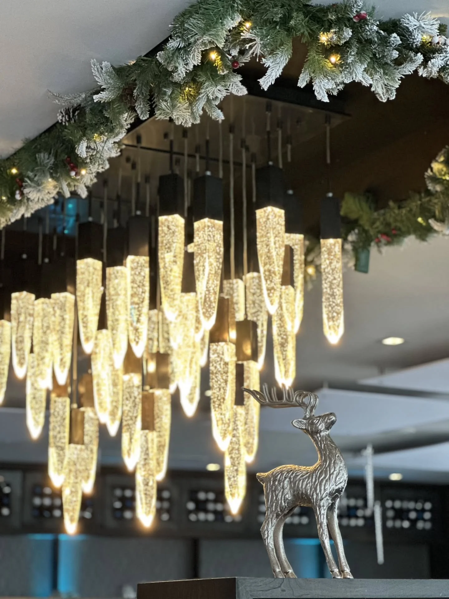 The countdown to Rooftop Glow is ON. ✨❄️ Are you ready to step into the magic?!