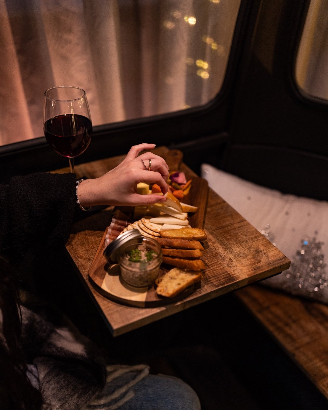 Exceptional bites, unforgettable views 🍽️✨ Every meal is a chance to savor the moment and enjoy something truly special. 

#RooftopAtTheEnvio #RooftopDining #CityEats #VisitPortsmouth