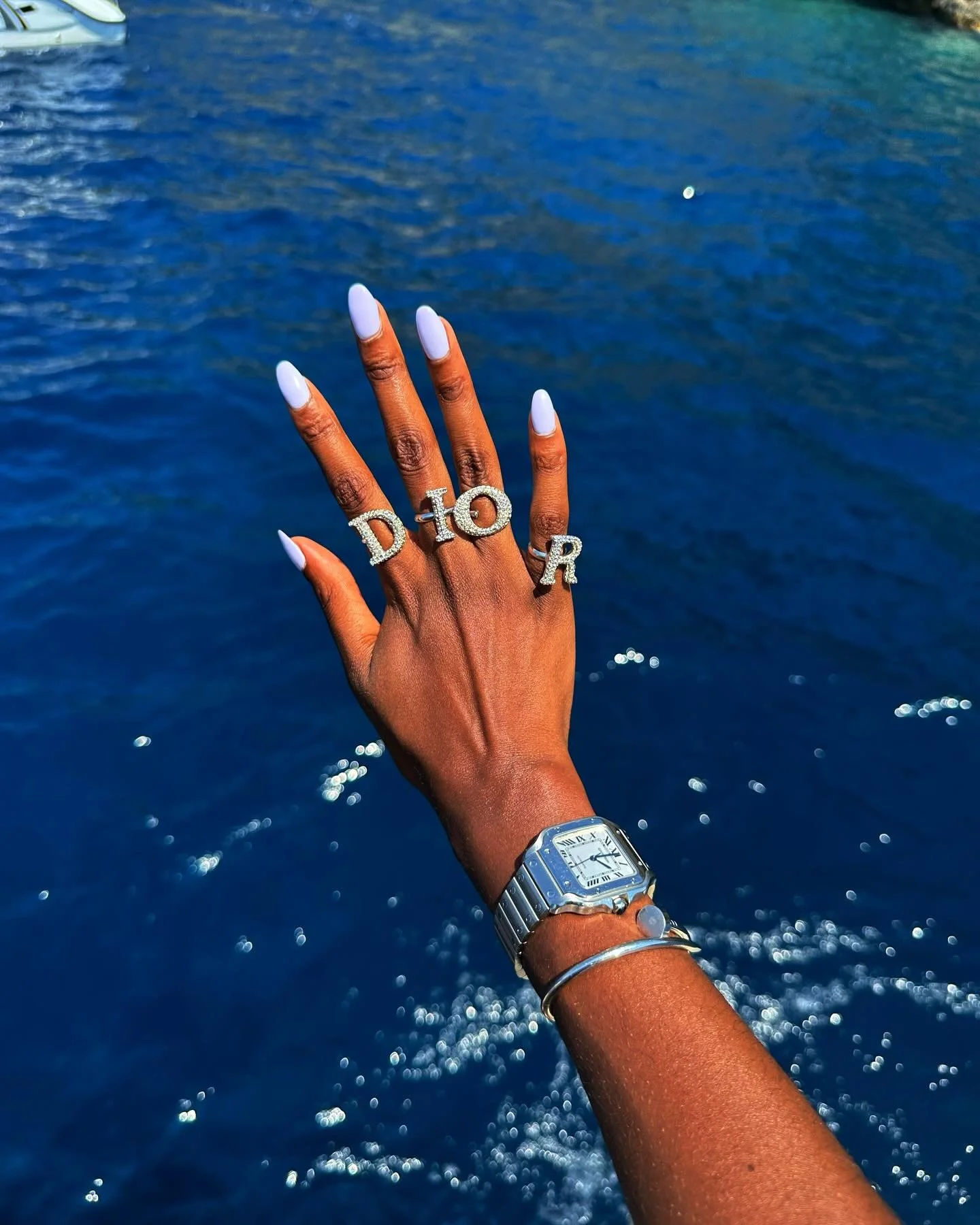 Yacht nails on Leomie Anderson